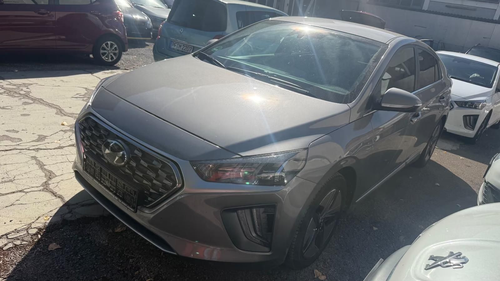 Használt Hyundai Ioniq (2022, szürke) – 2. kép