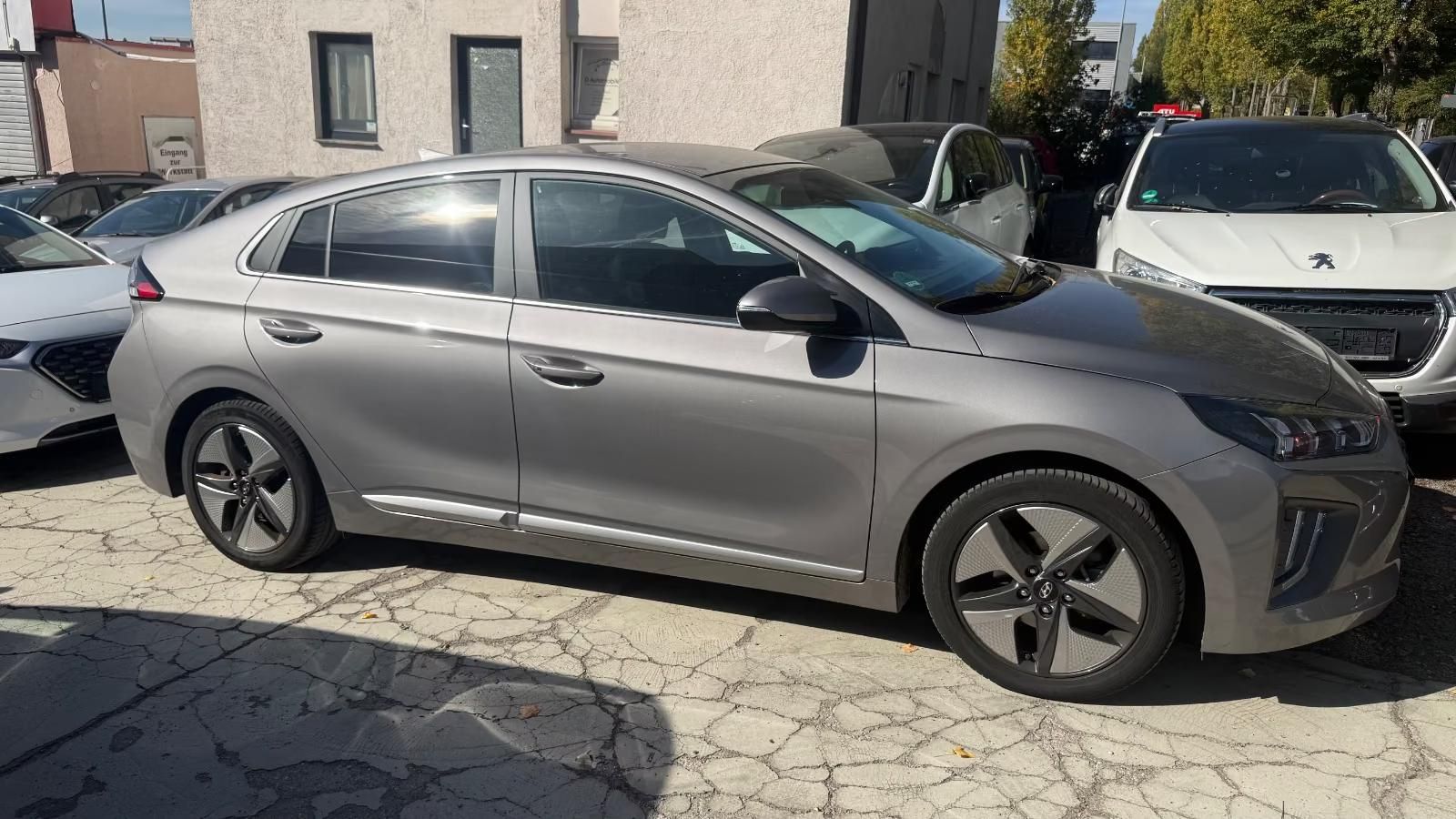 Használt Hyundai Ioniq (2022, szürke) – 7. kép