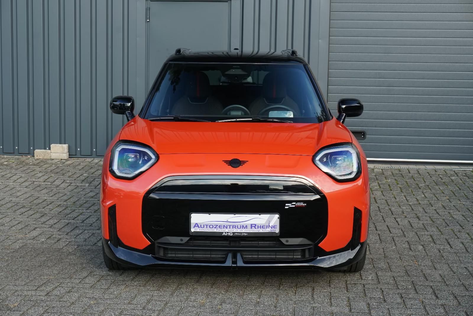 Használt MINI Aceman (2025, piros) – 2. kép