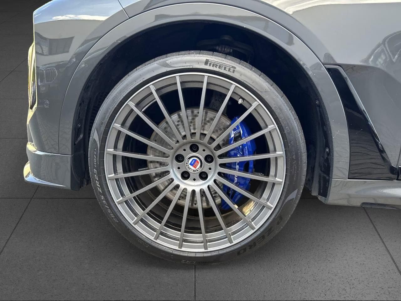 Használt Alpina XB7 (2024, szürke) – 2. kép
