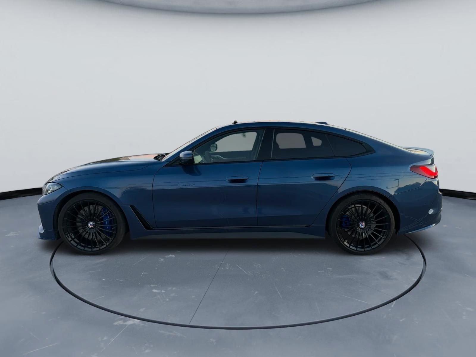 Használt Alpina B4 (2023, kék) – 4. kép