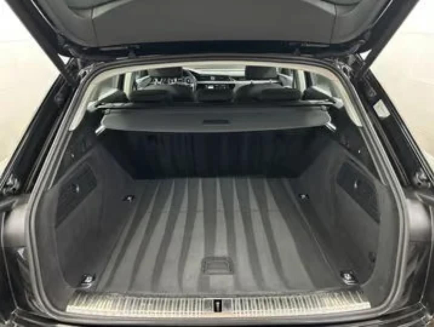 Használt Audi e-tron (2021, fekete) – 9. kép
