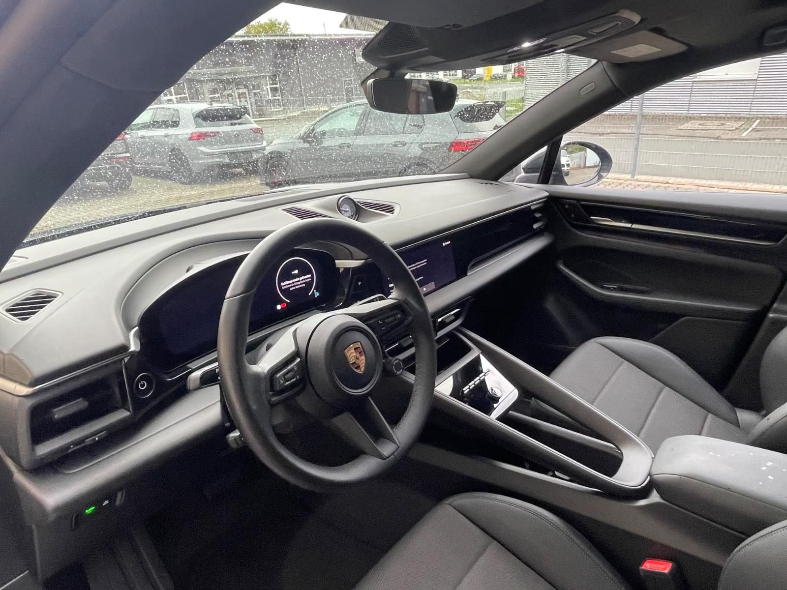 Használt Porsche Macan (2025, szürke) – 6. kép