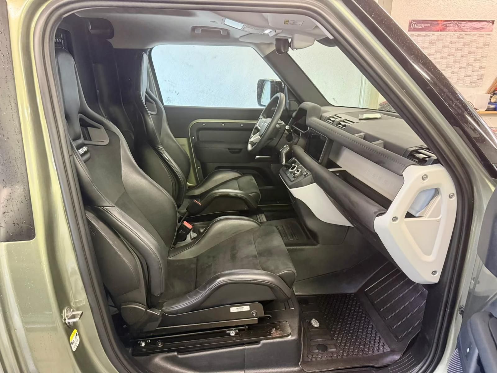 Használt Land Rover Defender (2022, zöld) – 4. kép