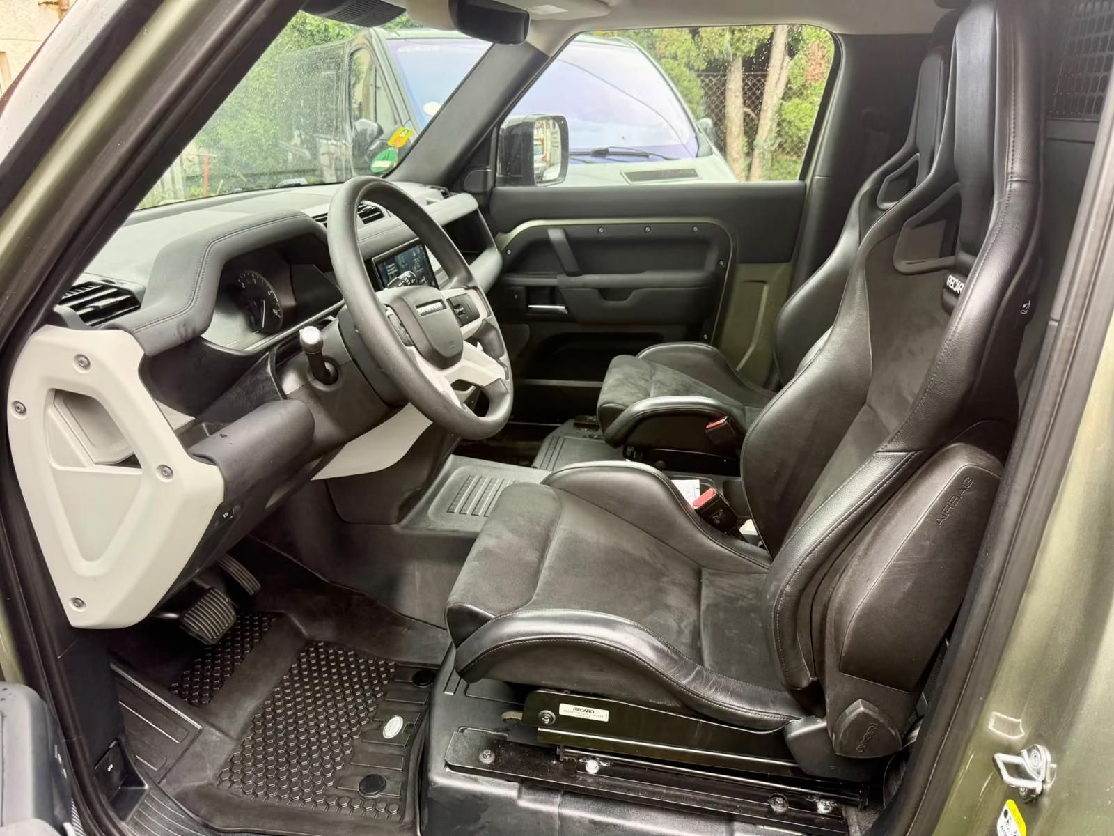 Használt Land Rover Defender (2022, zöld) – 3. kép