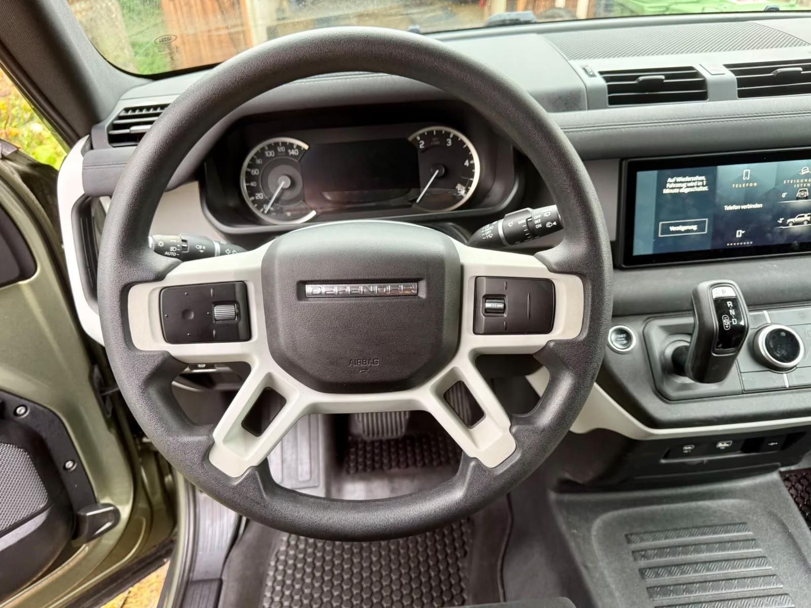 Használt Land Rover Defender (2022, zöld) – 5. kép