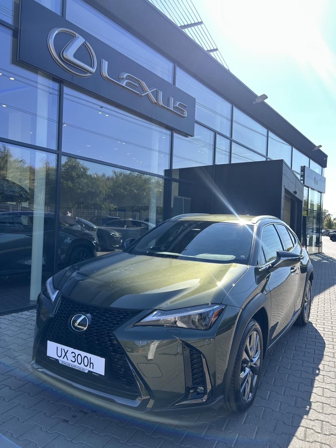 LEXUS UX