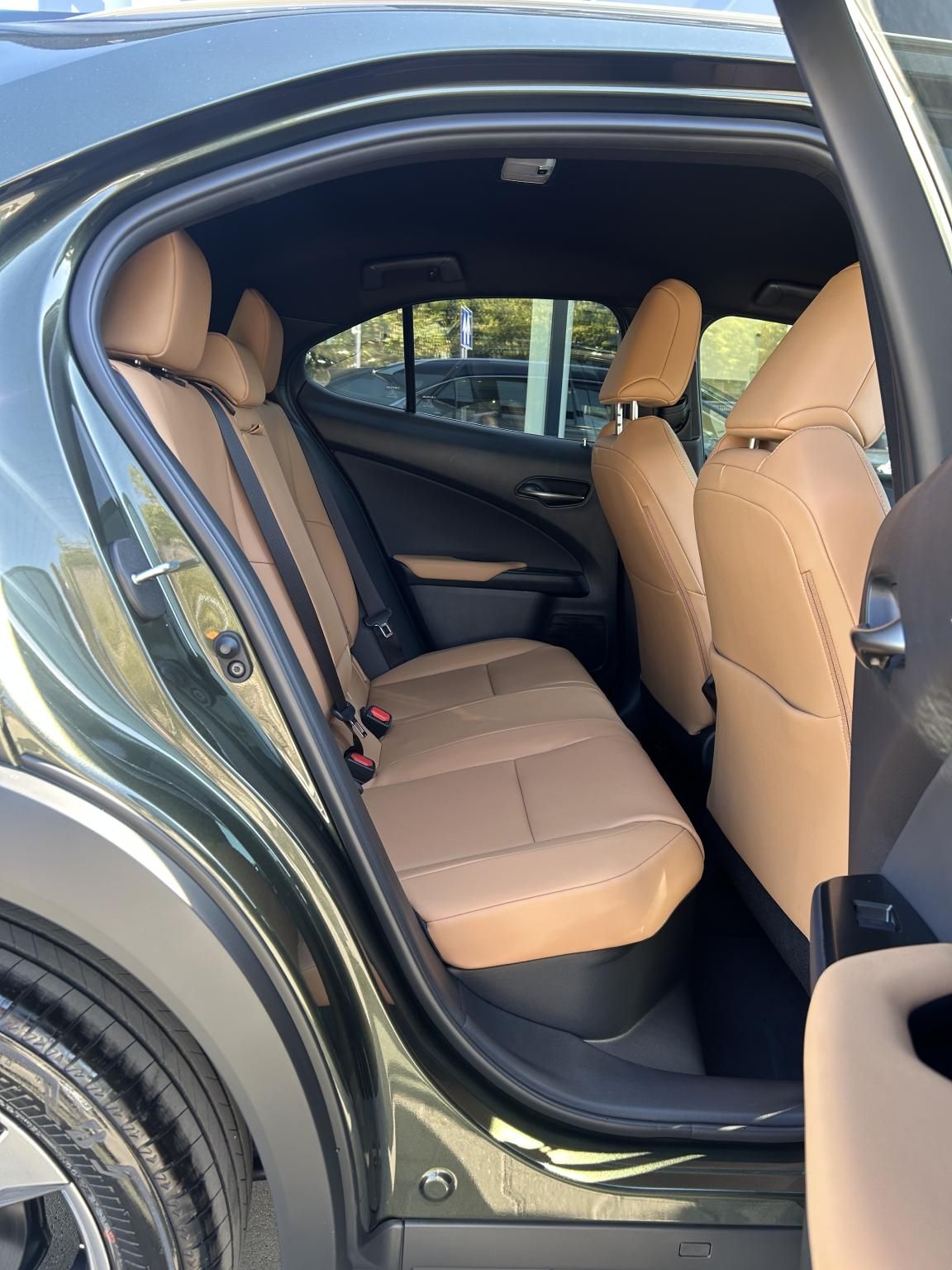 LEXUS UX
