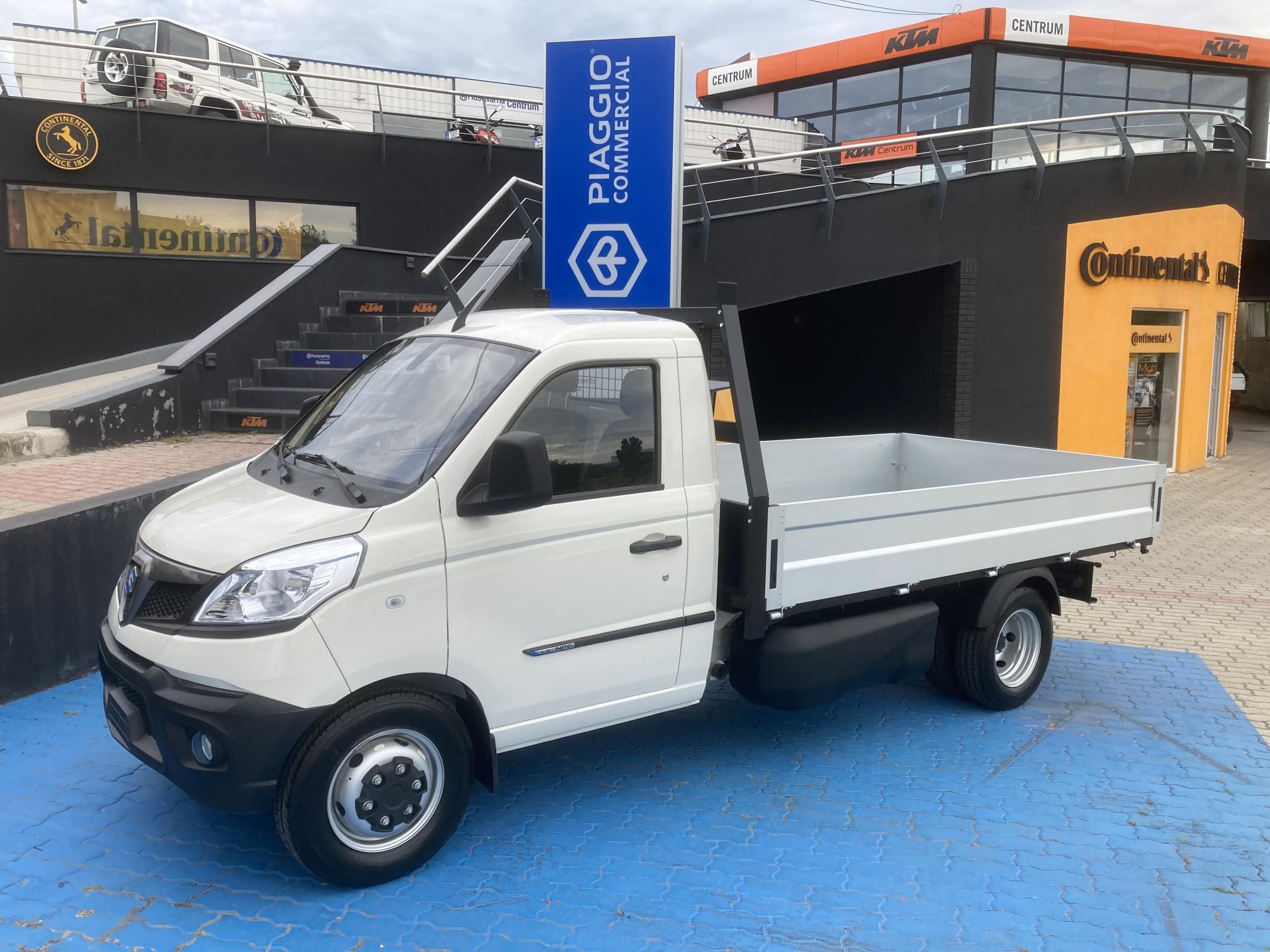 PORTER 1.5 NP6 L4 LPG 55 TwinWheel Top