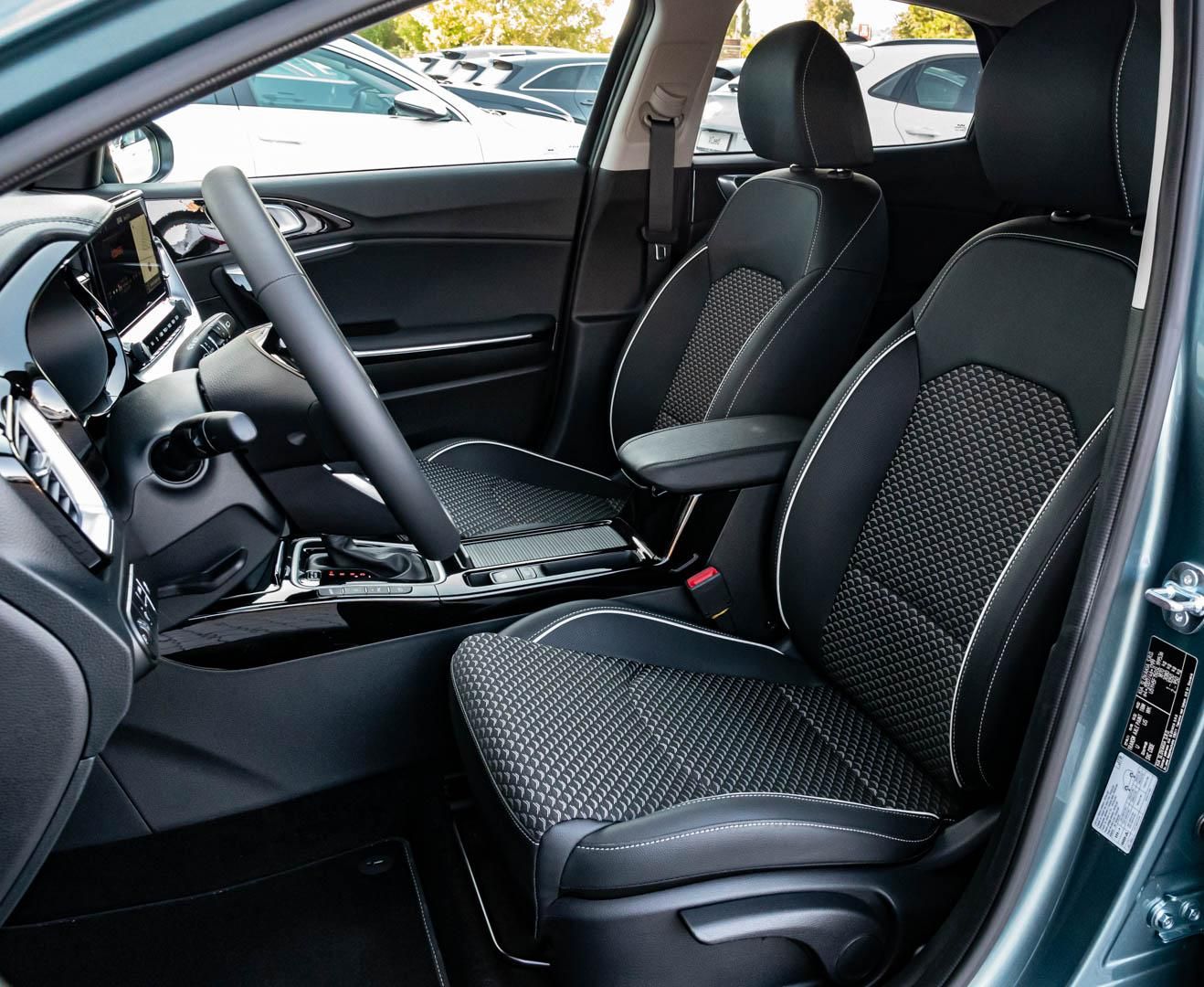 KIA XCEED 1.5 T-GDI X-Platinum DCT 140 T-GDI Automata! - 10. kép