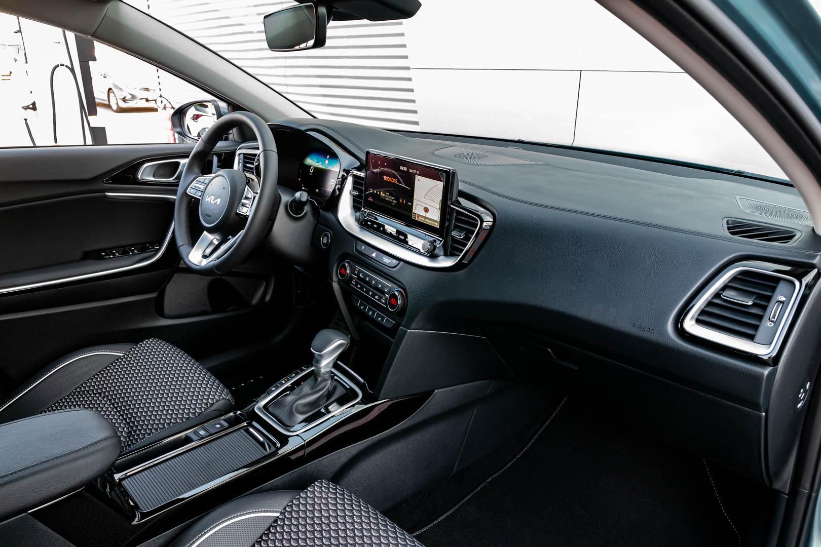 KIA XCEED 1.5 T-GDI X-Platinum DCT 140 T-GDI Automata! - 13. kép
