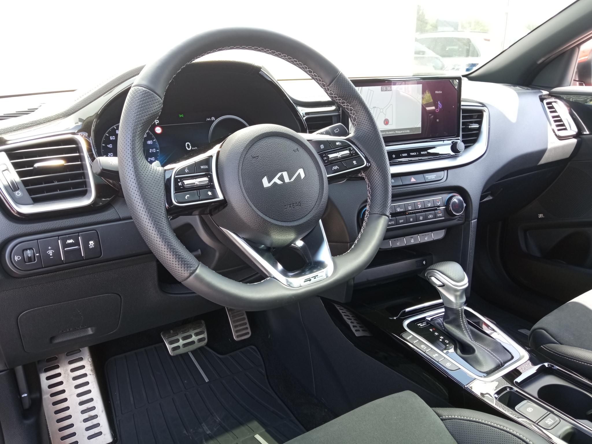 KIA CEE'D Ceed 1.5 T-GDI Platinum GT Line DCT Automata! Napfénytető! Tesztautó! - 8. kép