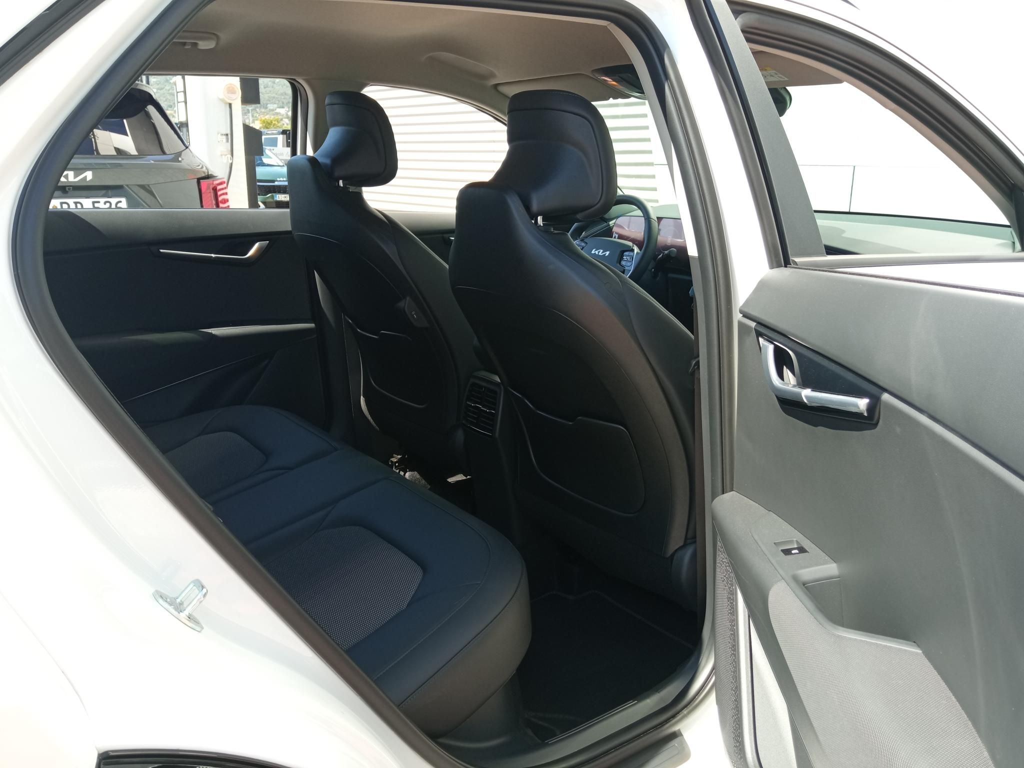 KIA NIRO 1.6 GDI HEV Platinum DCT Hibrid! Tesztautó! - 11. kép