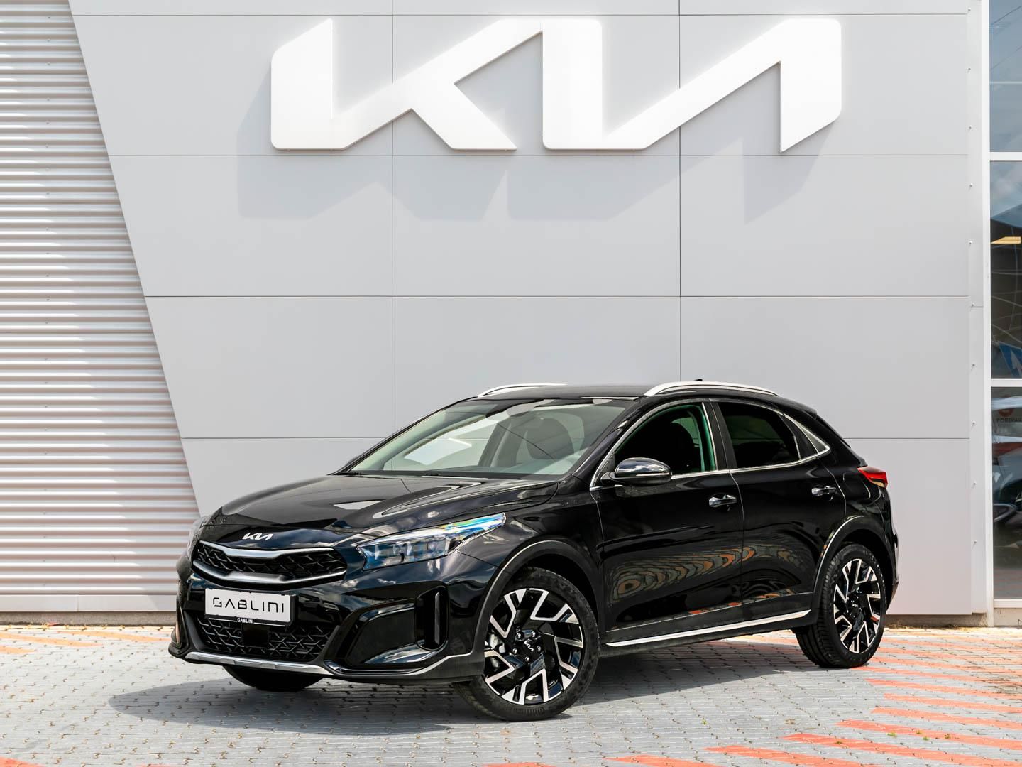 KIA XCEED 180 T PLATINUM ADA NAPFÉNYTETŐ! MY26