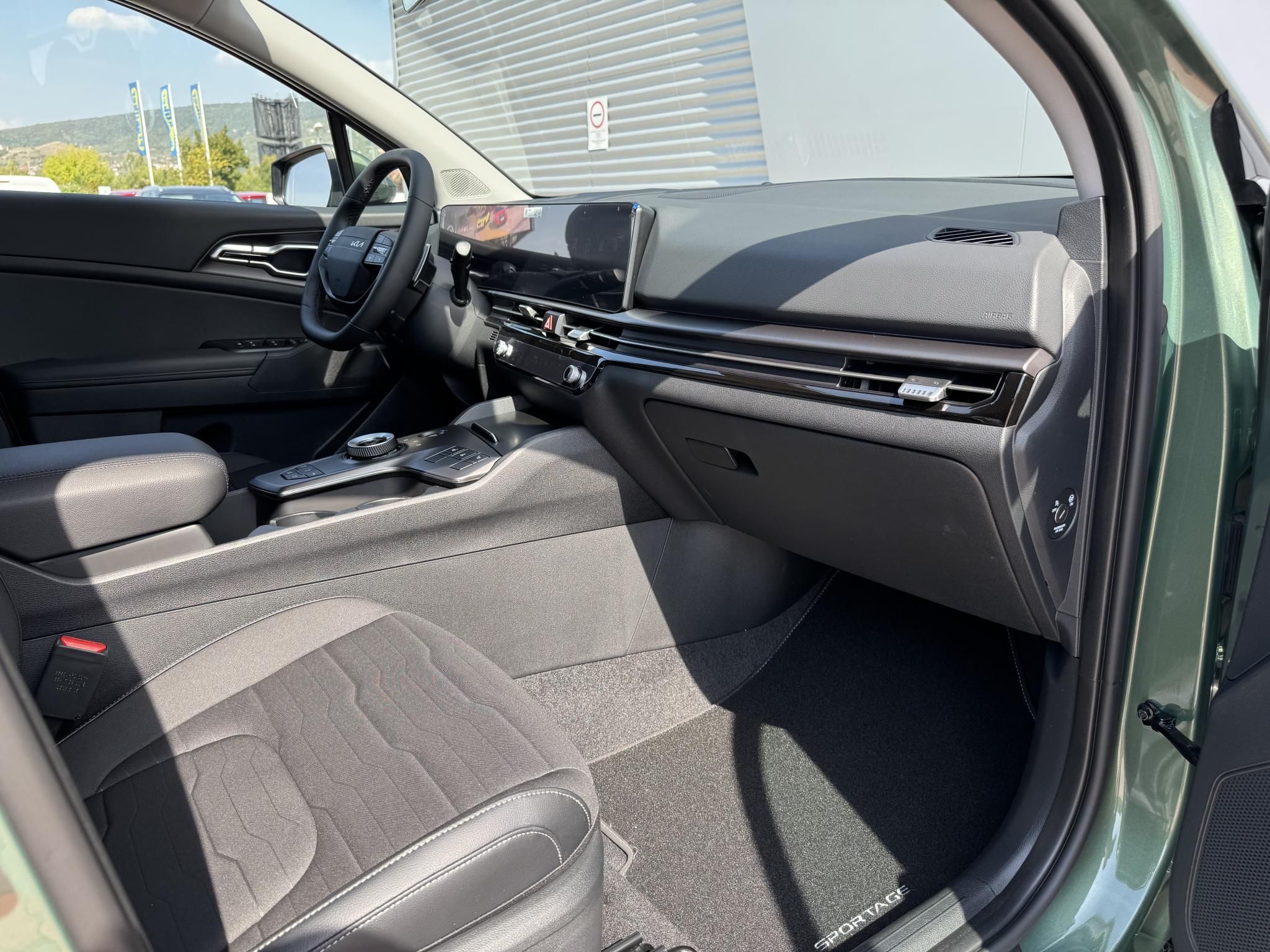 KIA SPORTAGE 150 T-GDI PLATINUM AUTOMATA! MY26! - 9. kép