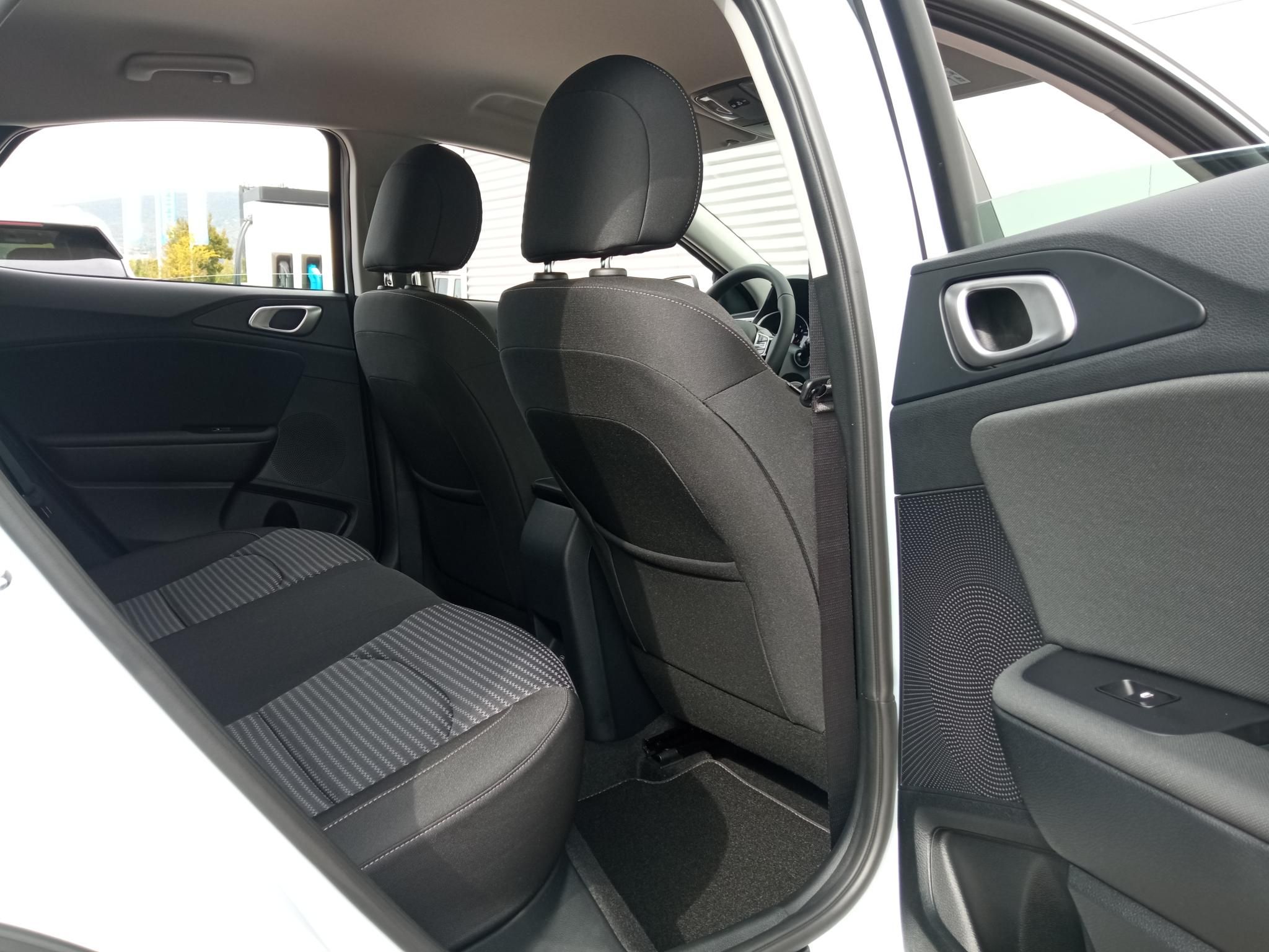 KIA XCEED 1.0 T-GDI Essence MY26 - 10. kép