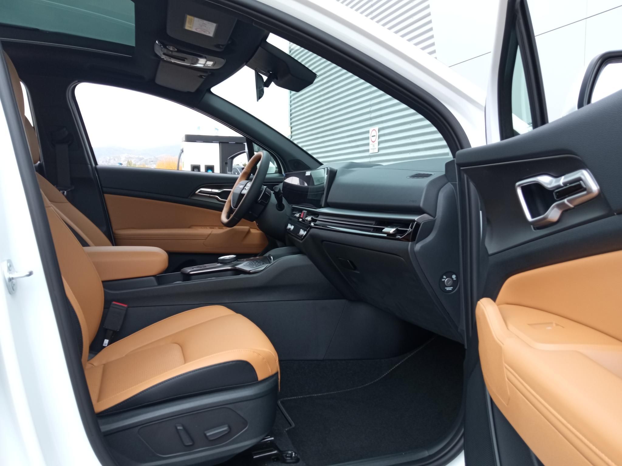 KIA SPORTAGE 1.6 T-GDI Platinum DCT Automata! Készletről! Gentle Brown (barna) bőrbelső! DWP! Napfénytető! - 8. kép