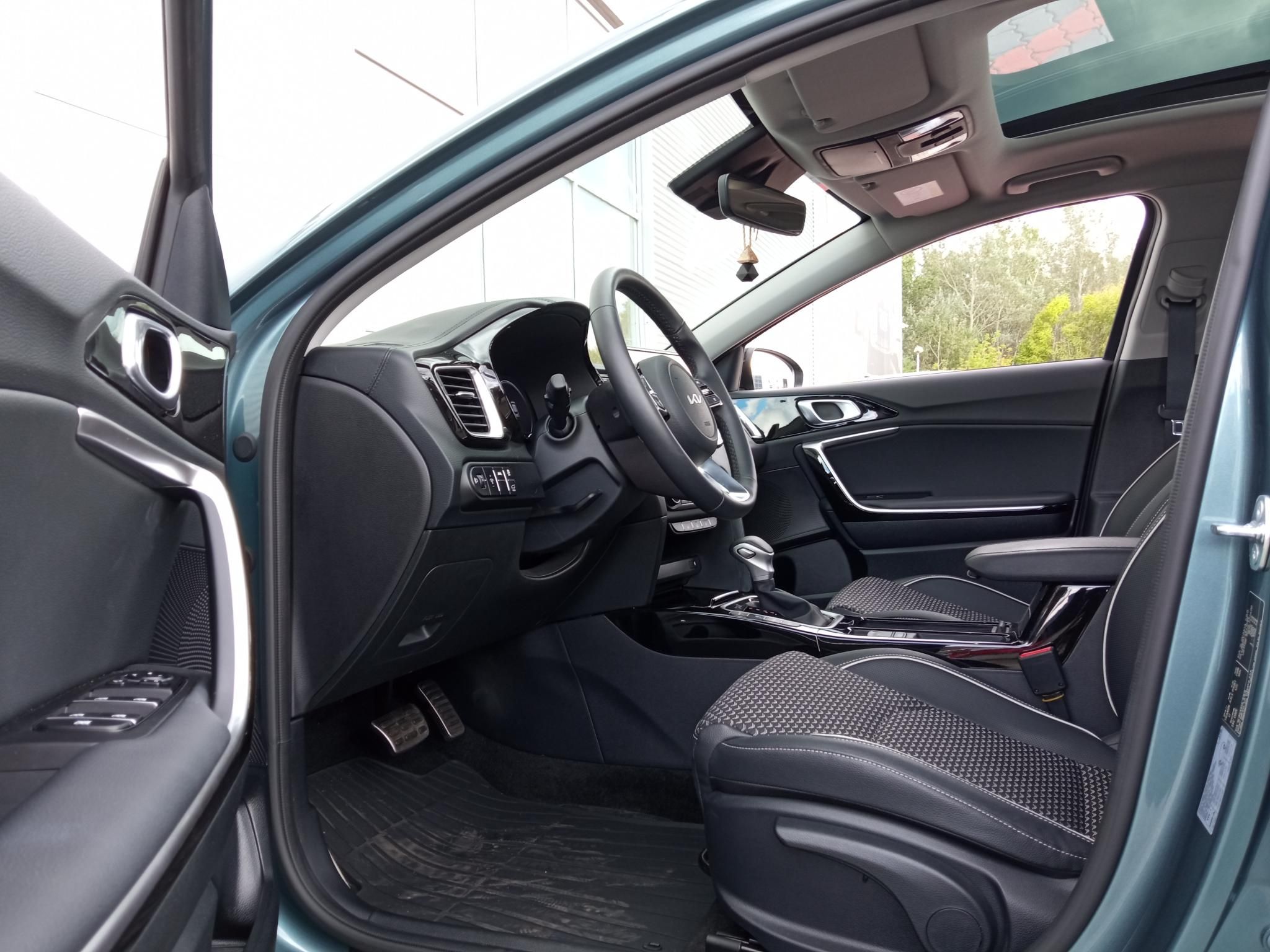 KIA XCEED 1.5 T-GDI X-Platinum DCT Automata! Napfénytető! Top csomag! Tesztautó! - 7. kép