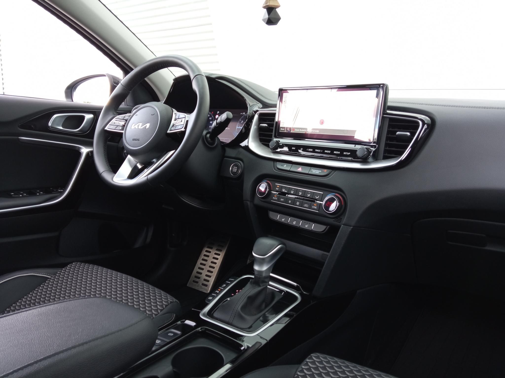 KIA XCEED 1.5 T-GDI X-Platinum DCT Automata! Napfénytető! Top csomag! Tesztautó! - 9. kép