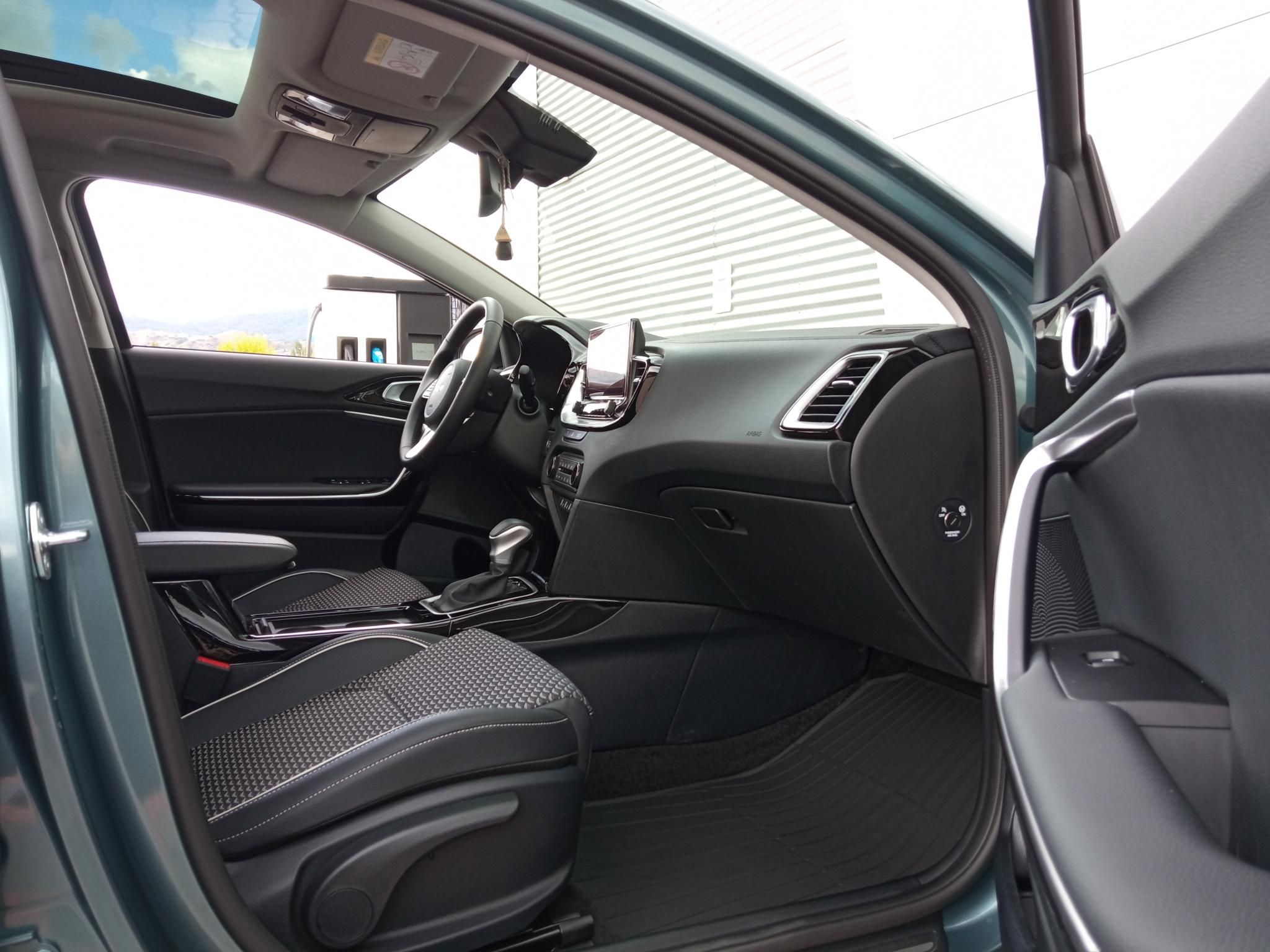 KIA XCEED 1.5 T-GDI X-Platinum DCT Automata! Napfénytető! Top csomag! Tesztautó! - 10. kép