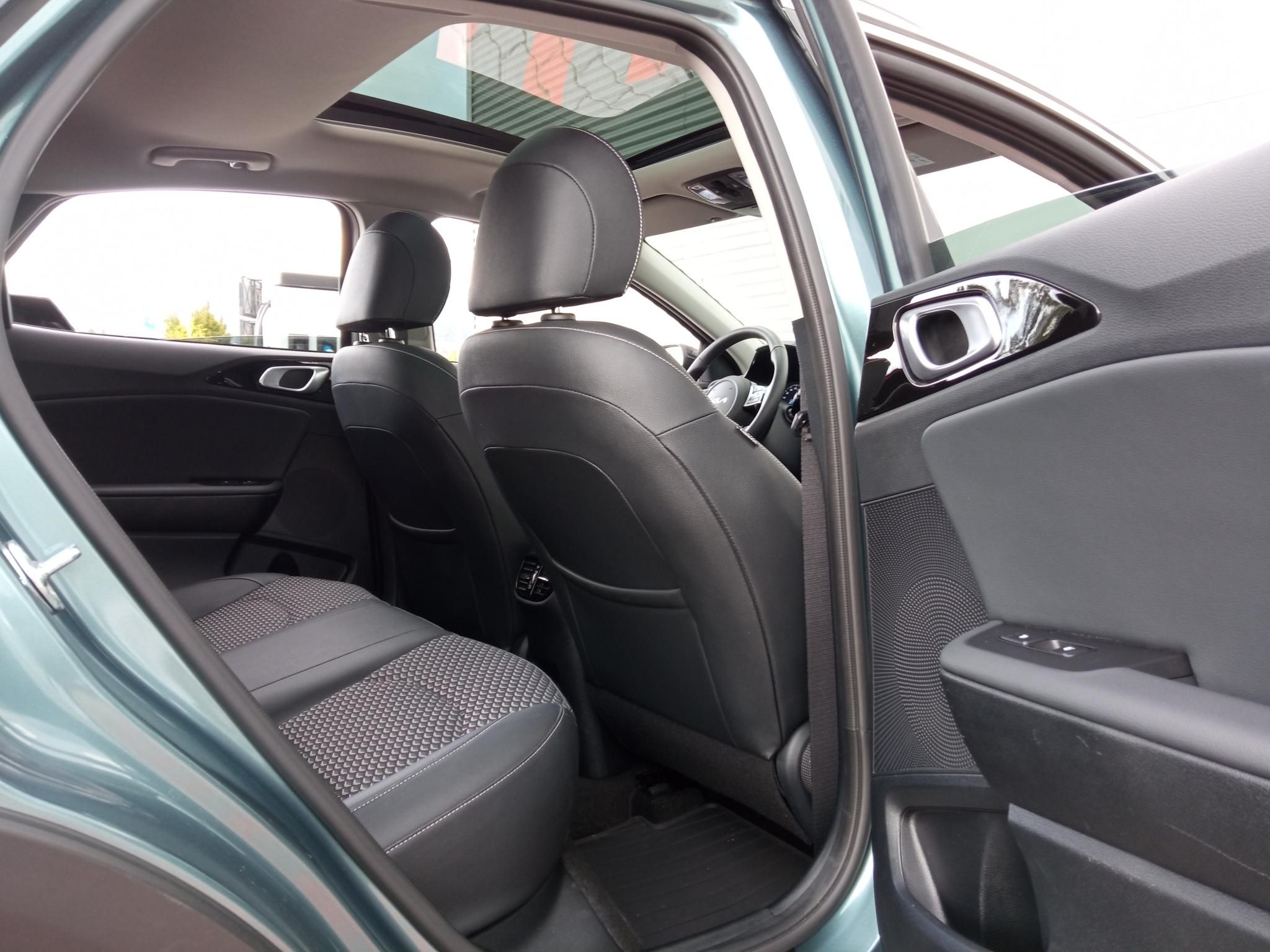 KIA XCEED 1.5 T-GDI X-Platinum DCT Automata! Napfénytető! Top csomag! Tesztautó! - 11. kép