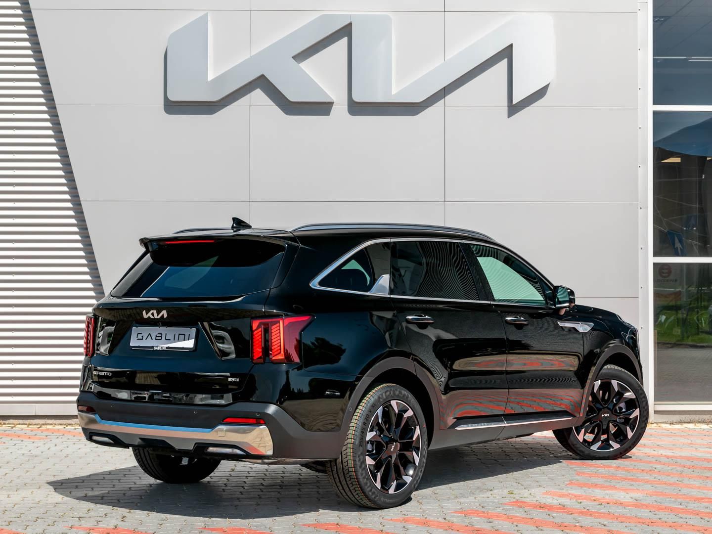 KIA SORENTO 2.2 CRDI Kryptonite DCT [7személy] MY26! - 4. kép