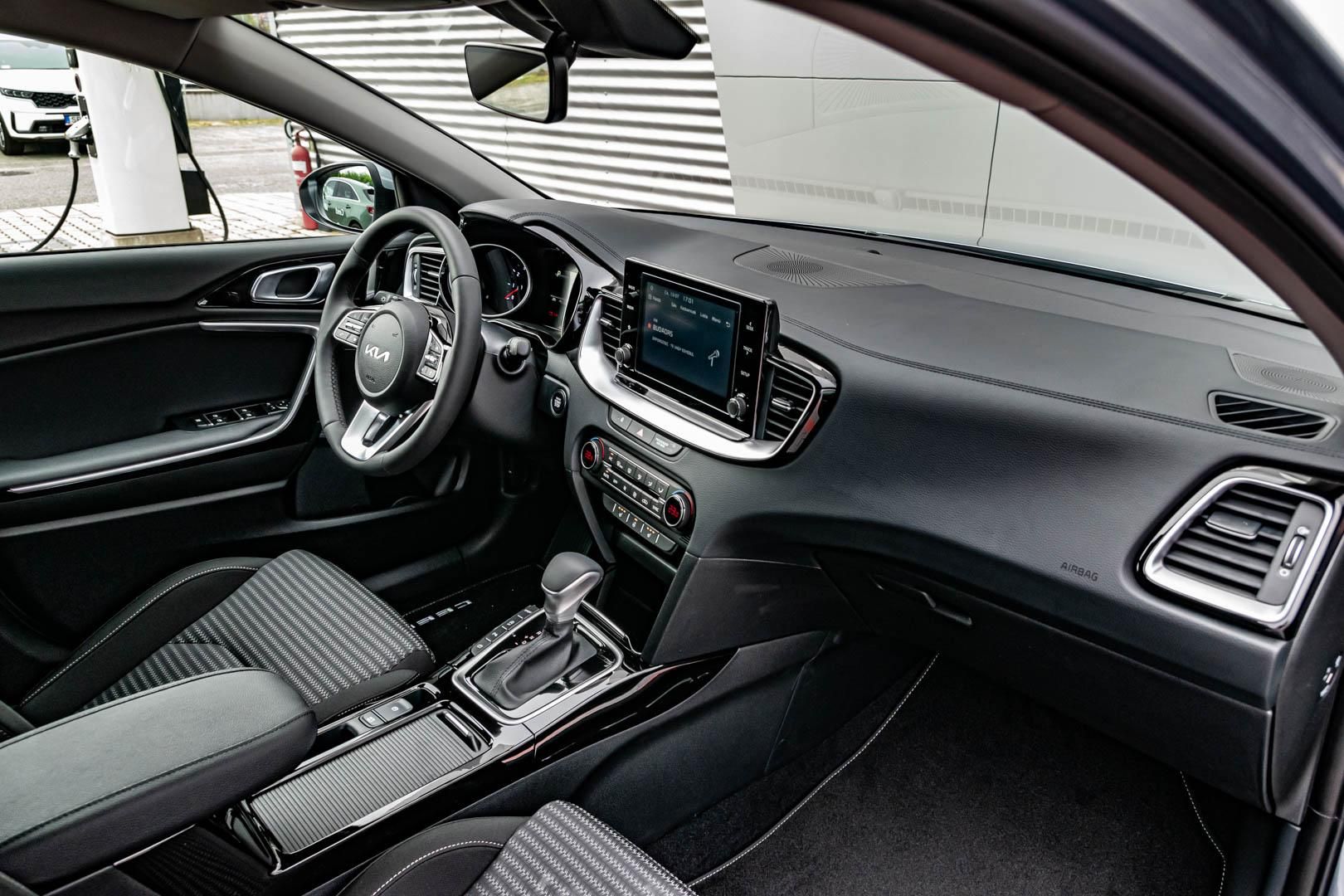 KIA CEE'D Ceed SW 1.5 T-GDI Gold DCT Készletről! Akár 4.99 %-os THM-el! Automata! ADA + PLUS csomag! Több színben! - 10. kép