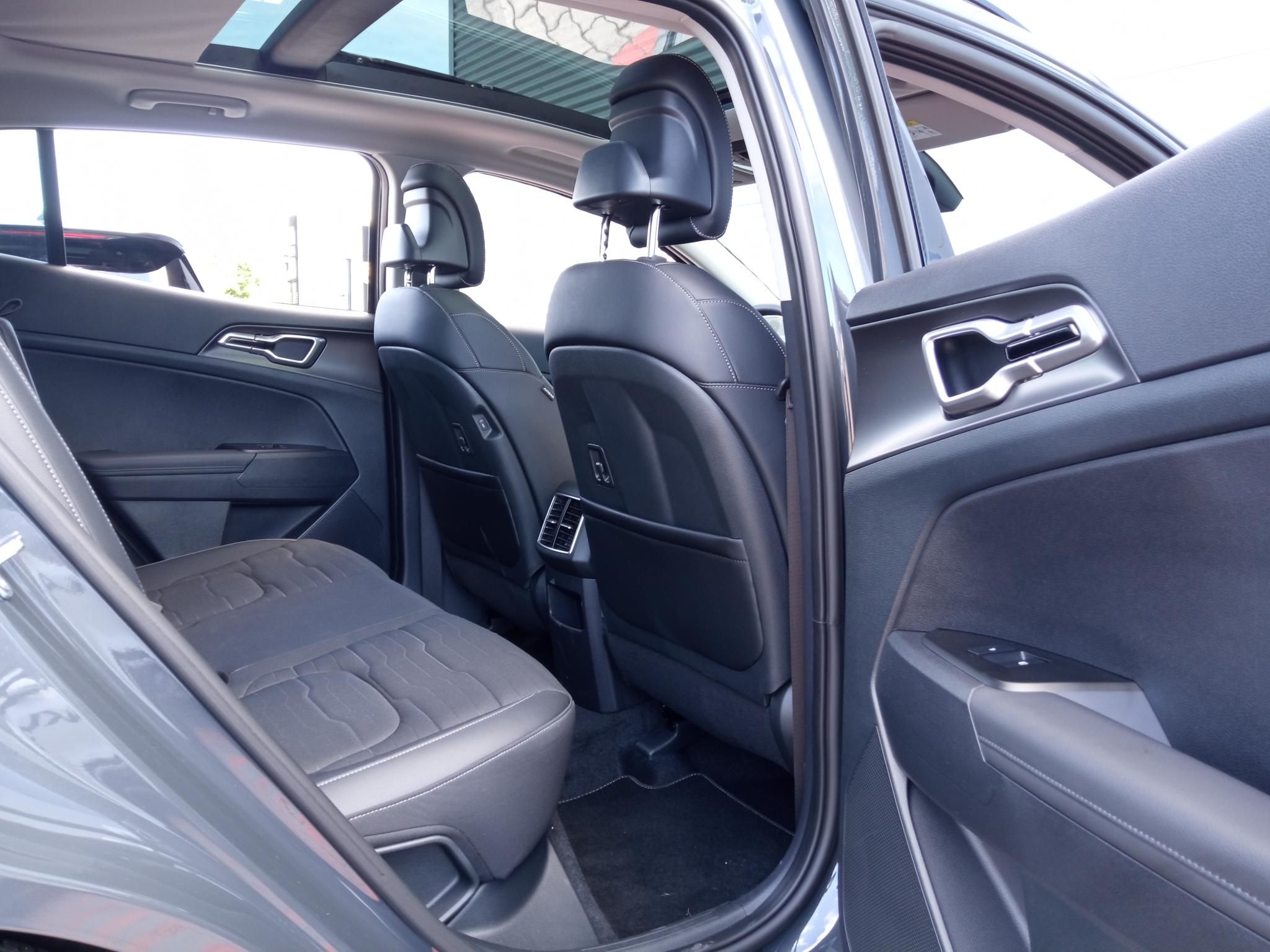 KIA SPORTAGE 1.6 T-GDI HEV Platinum (Automata) KÉSZLETRŐL! AKÁR 4.99%-OS THM! DWP! NAPFÉNYTETŐ! MY26 - 11. kép