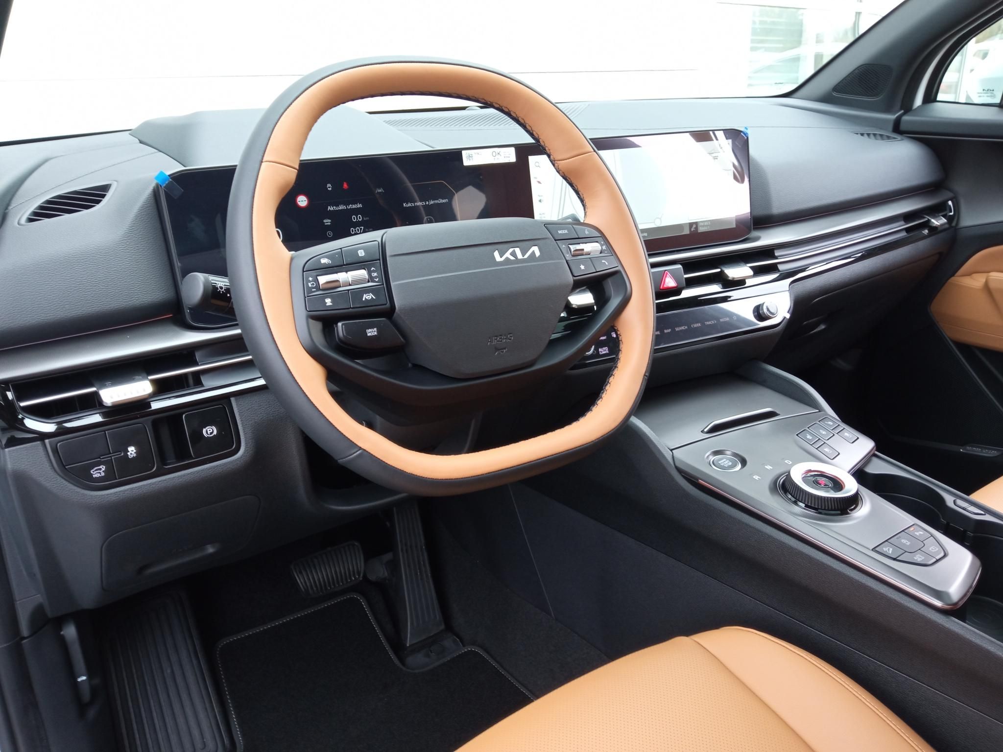 KIA SPORTAGE 1.6 T-GDI Platinum DCT Automata! Készletről! Akár 4.99 %-os THM! Barna bőrbelső! DWP! Napfénytető! - 8. kép