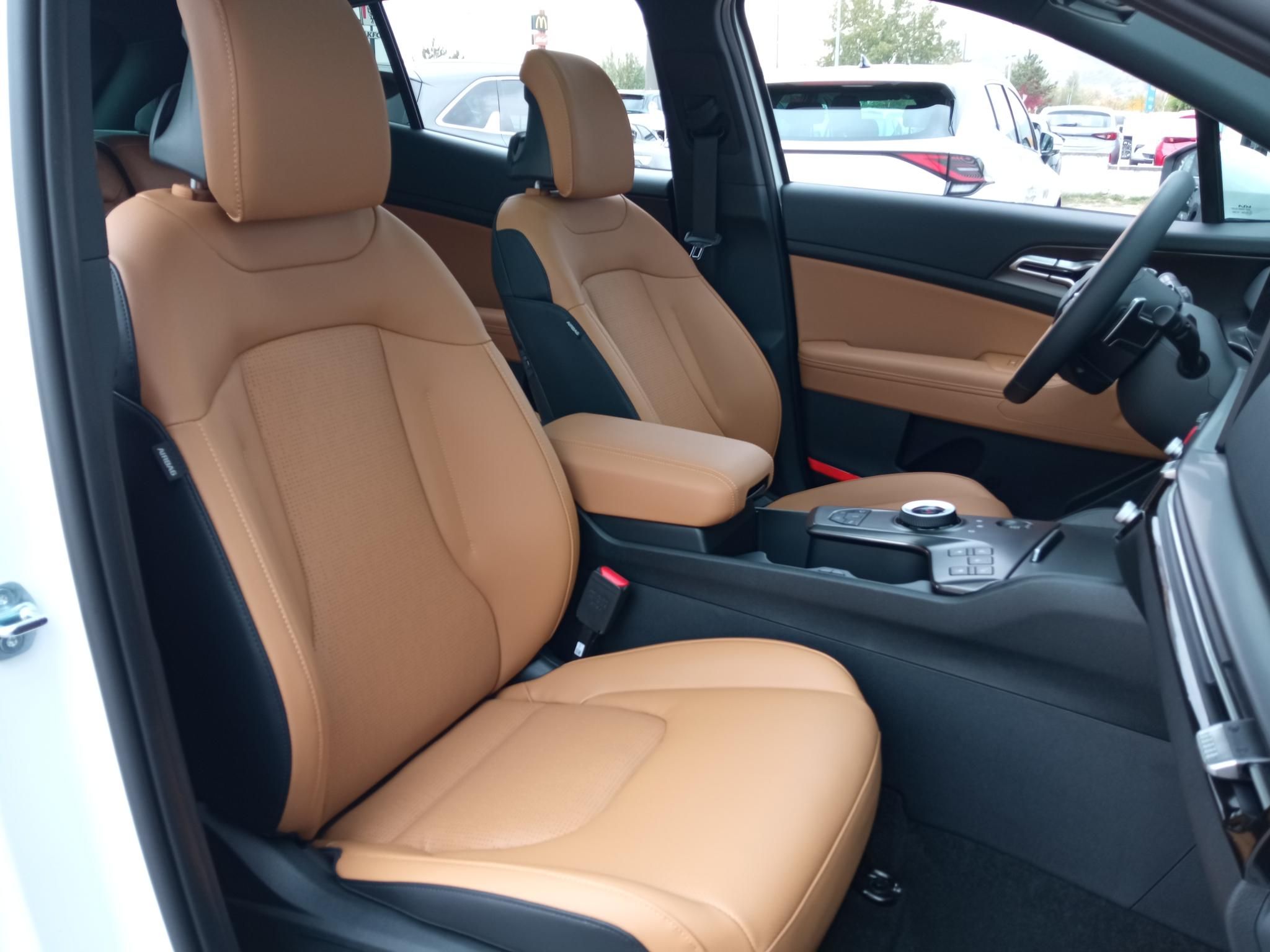 KIA SPORTAGE 1.6 T-GDI Platinum DCT Automata! Készletről! Akár 4.99 %-os THM! Barna bőrbelső! DWP! Napfénytető! - 11. kép