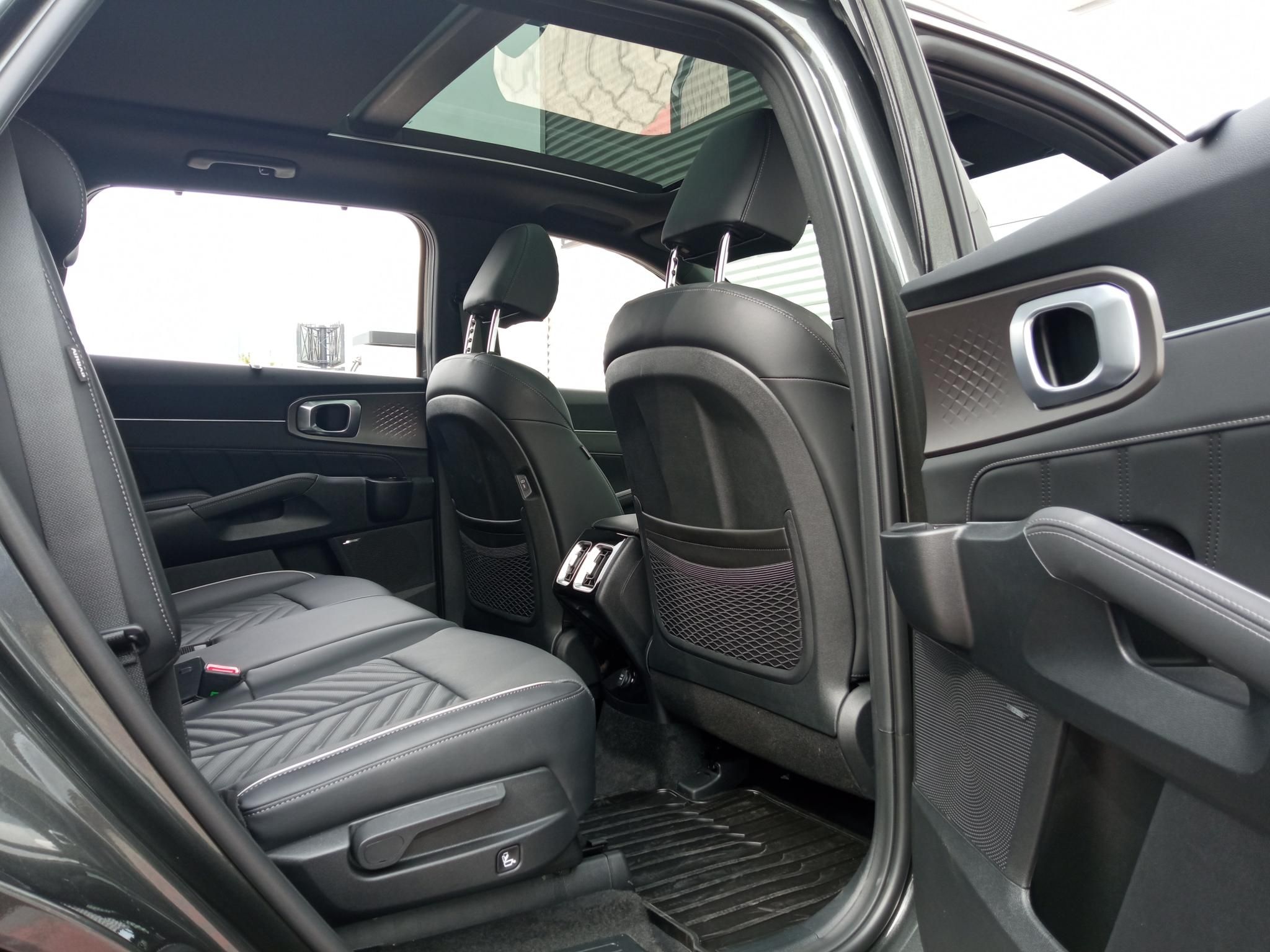 KIA SORENTO 1.6 T-GDI Hybrid Kryptonite 4WD (Automata) [7személy] 7 személyes! Nappa bőr-relax csomag! Napfénytető! Demo autó! - 11. kép