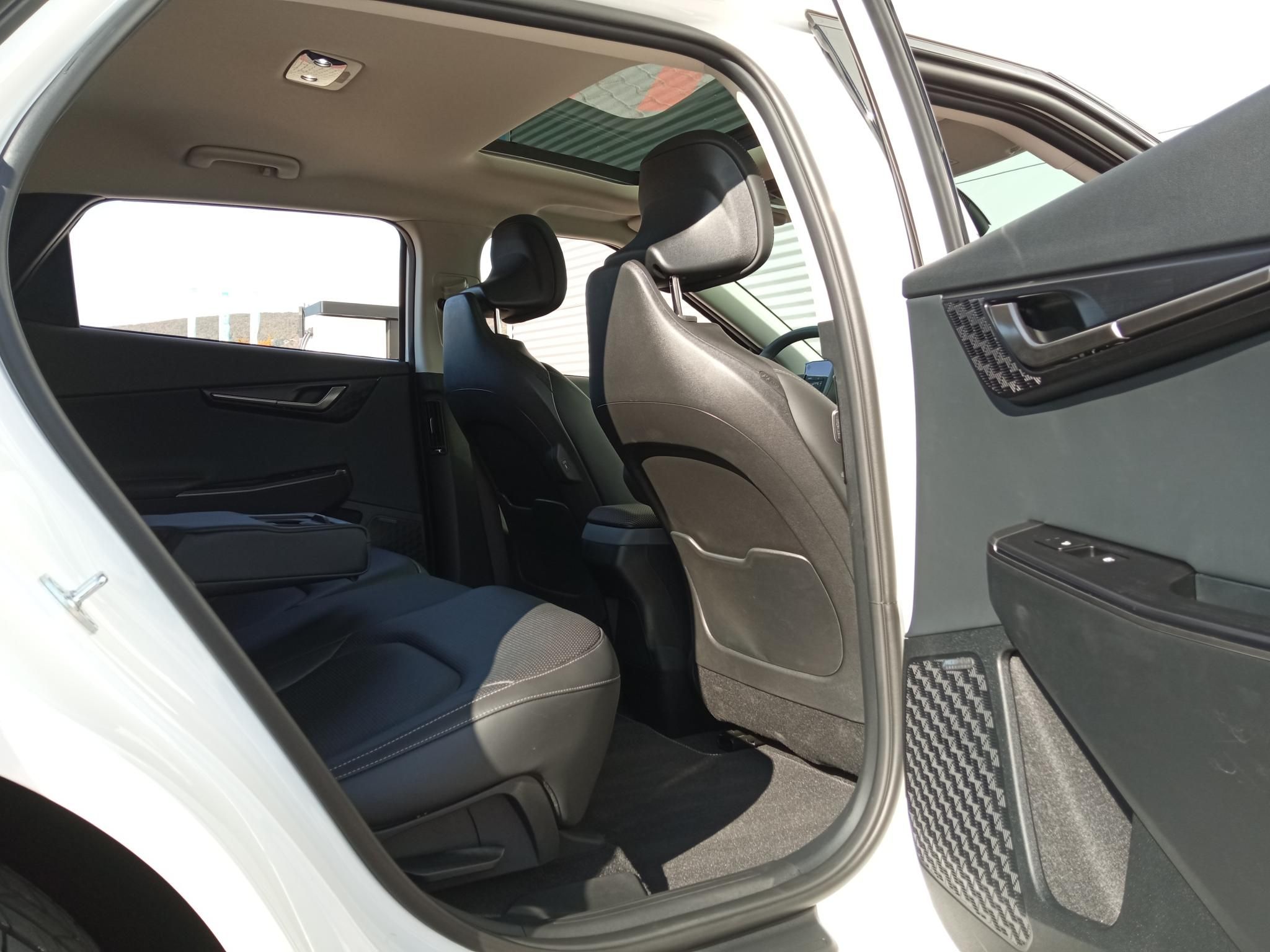 KIA EV6 84kWh Earth Relax+Vision+Power+Premium csomag! Napfénytető! Teszt/demo autó! - 11. kép