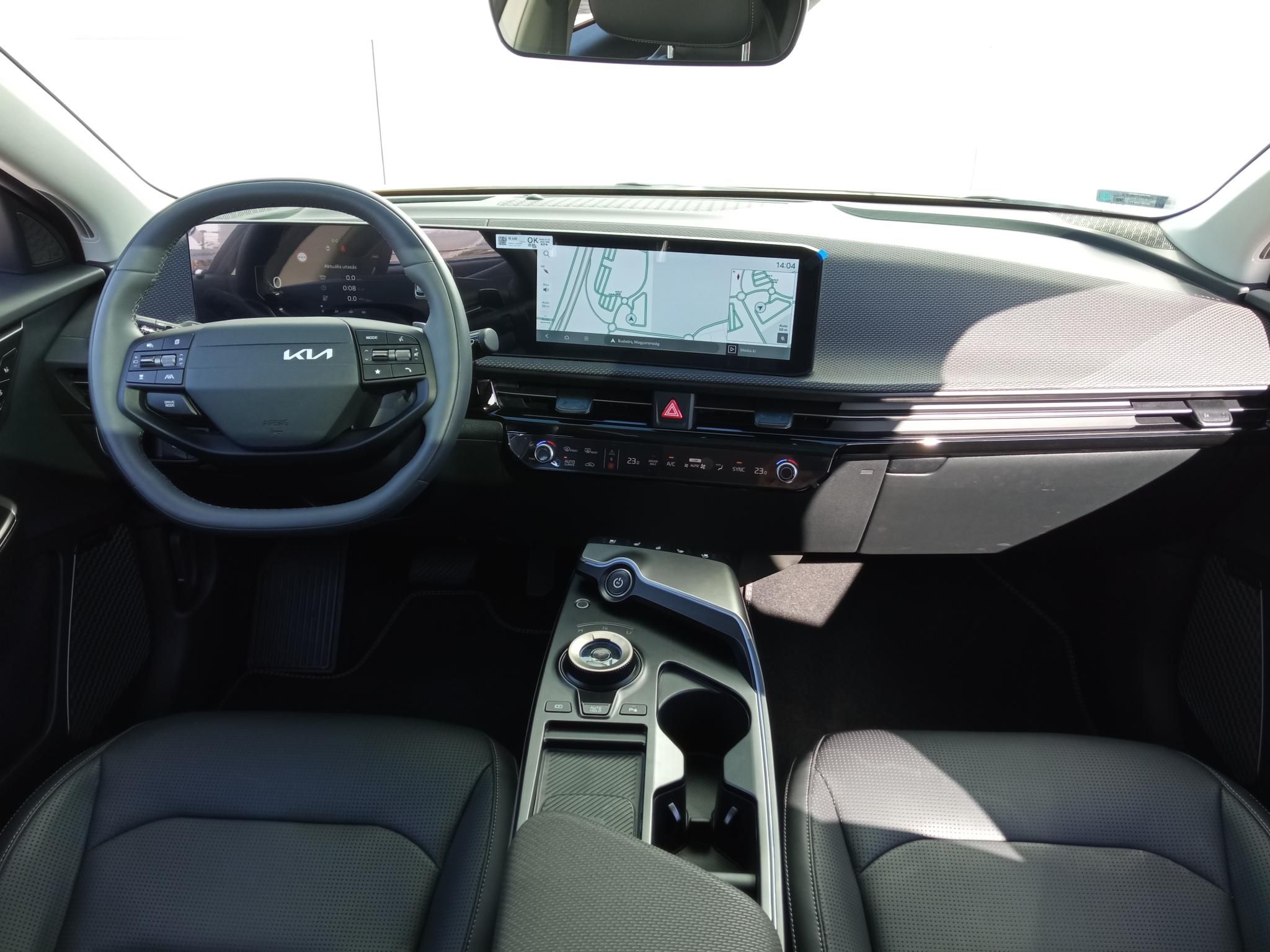 KIA EV6 84kWh Earth Relax+Vision+Power+Premium csomag! Napfénytető! Teszt/demo autó! - 12. kép