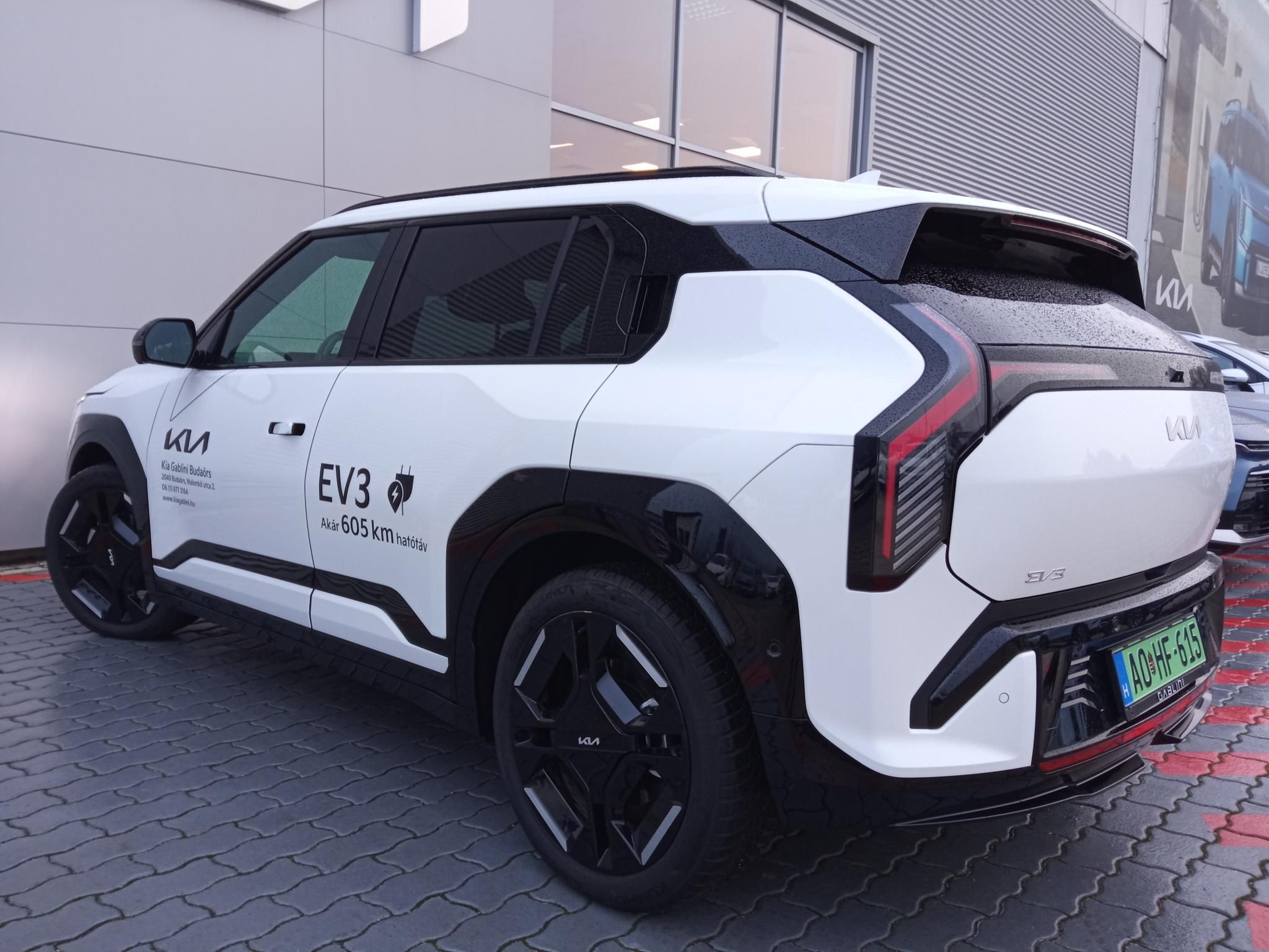 KIA EV3 81,4kWh GT Line DWP + Relax csomag! Teszt/demo autó! - 4. kép