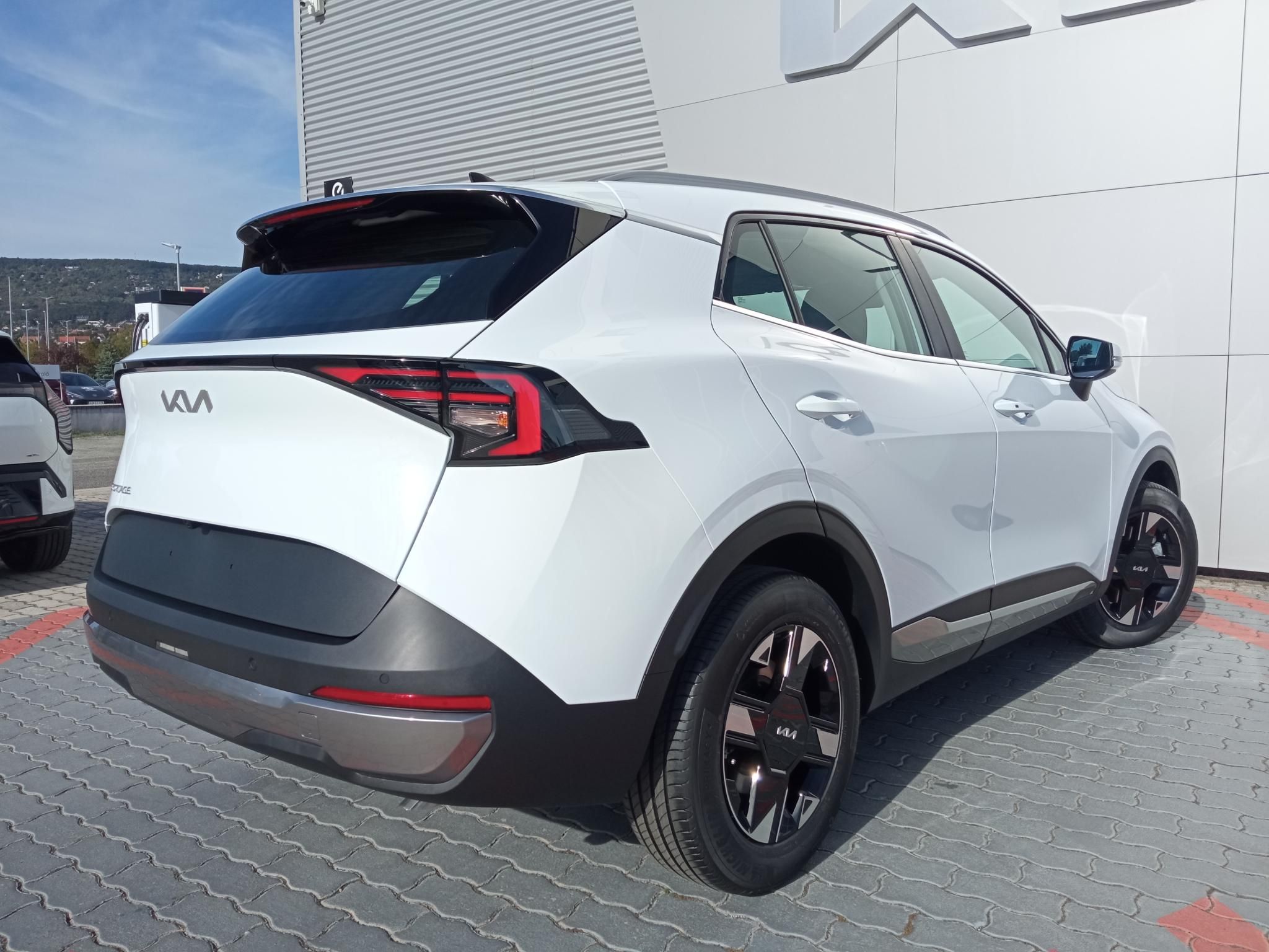 KIA SPORTAGE 1.6 T-GDI Essence MY26 készletről! - 6. kép
