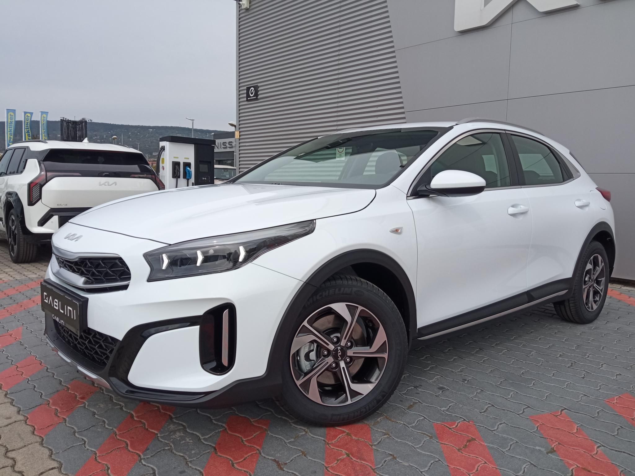 KIA XCEED 1.0 T-GDI Essence Készletről! - 1. kép