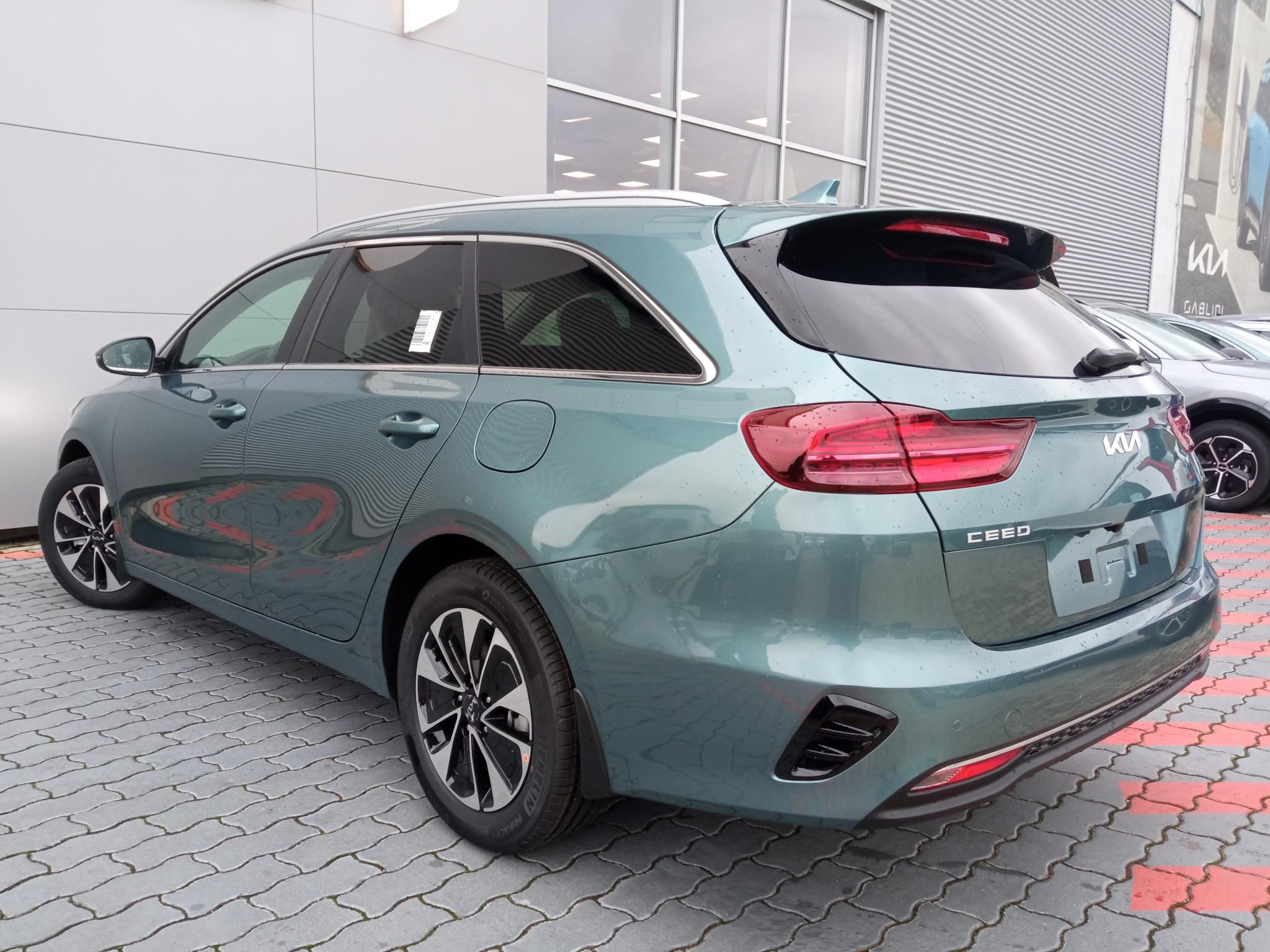 KIA CEE'D Ceed SW 1.5 T-GDI Gold DCT Készletről! Automata! ADA + PLUS csomag! Több színben! - 4. kép