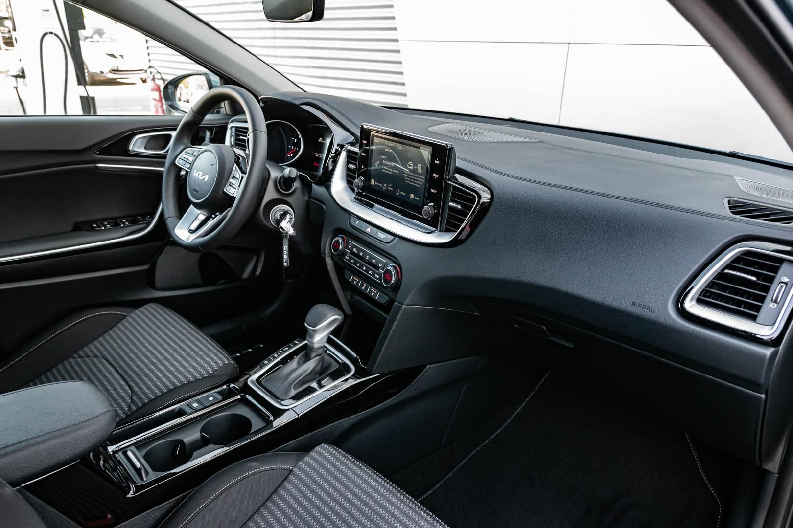 KIA CEE'D Ceed SW 1.5 T-GDI Gold DCT Készletről! Automata! ADA + PLUS csomag! Több színben! - 9. kép