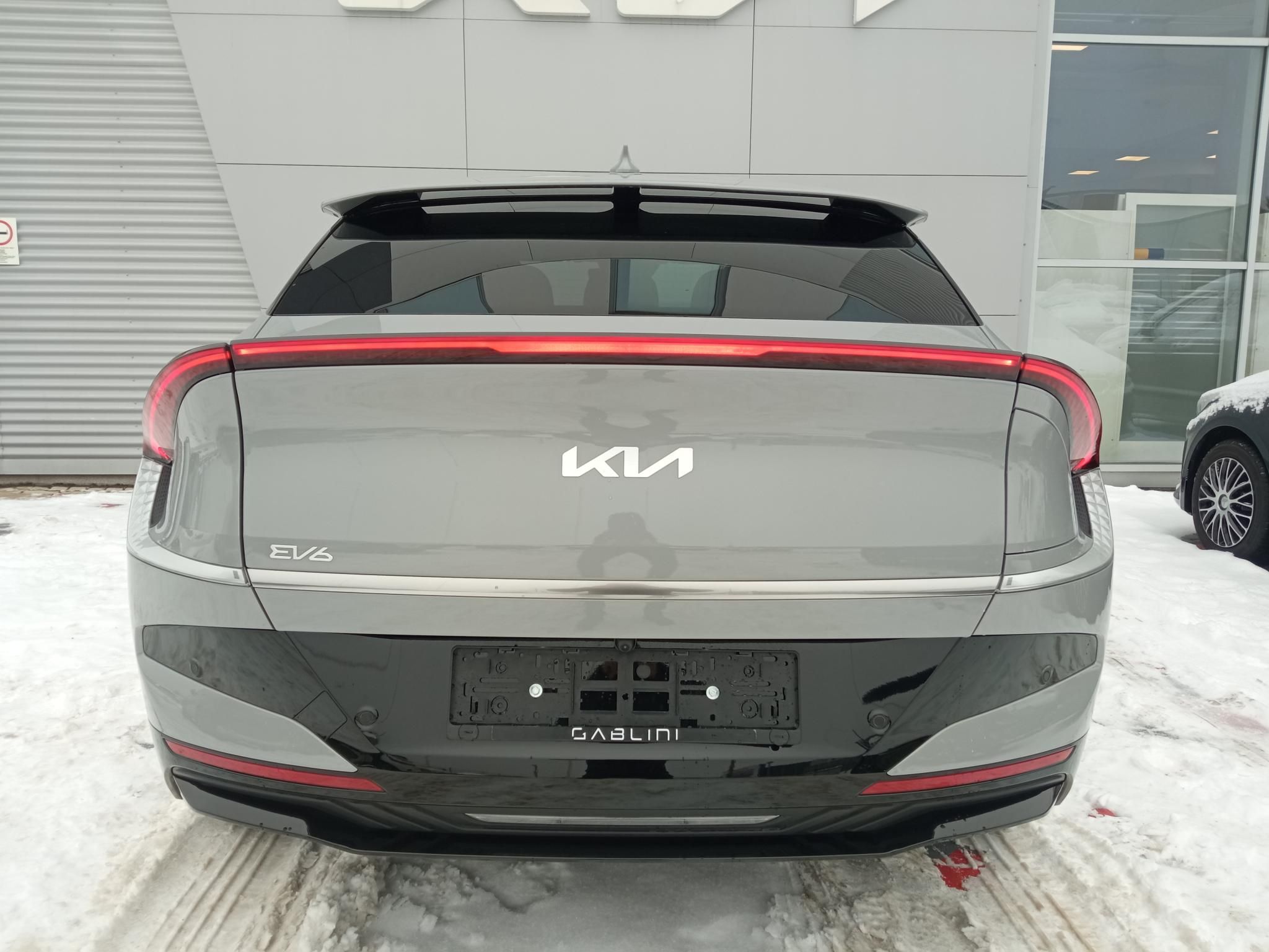 KIA EV6 84kWh Earth POWER + RELAX + VISION + PREMIUM CSOMAG! KÉSZLETRŐL! - 5. kép