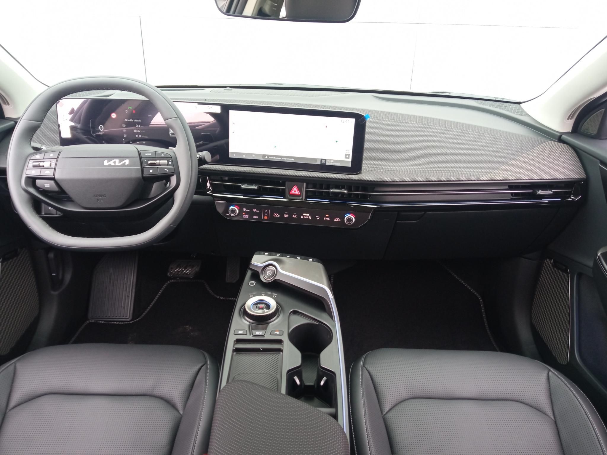 KIA EV6 84kWh Earth POWER + RELAX + VISION + PREMIUM CSOMAG! KÉSZLETRŐL! - 12. kép