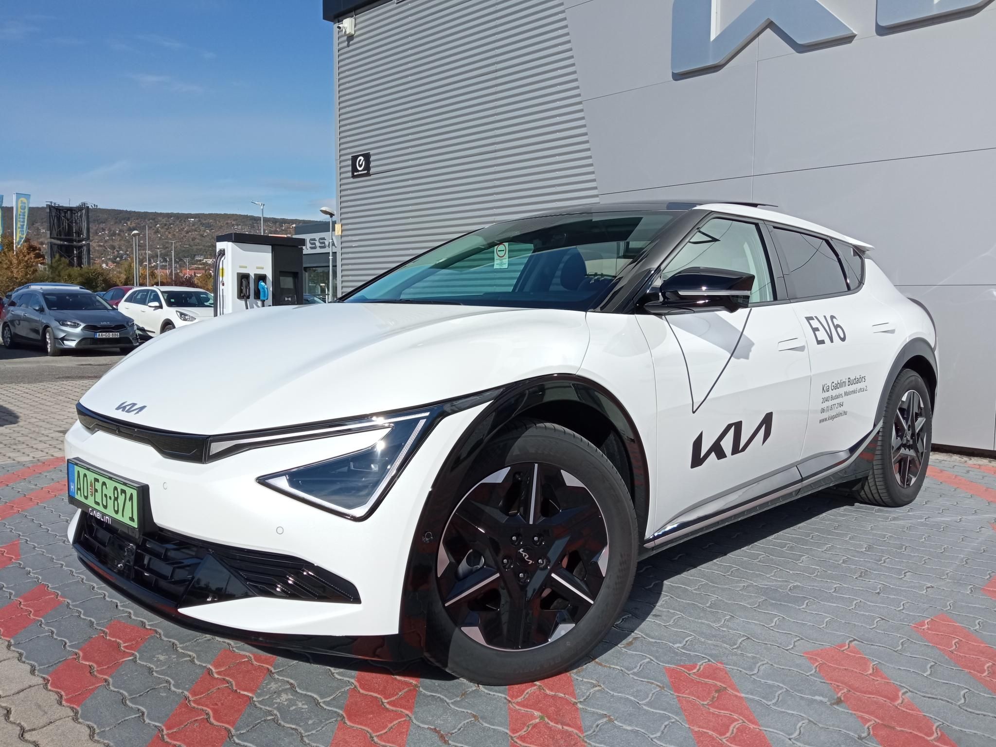 KIA EV6 84kWh Earth Relax+Vision+Power+Premium csomag! Napfénytető! Teszt/demo autó!