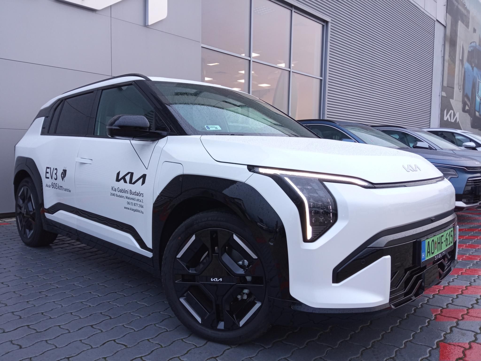 KIA EV3 81,4kWh GT Line DWP + Relax csomag! Teszt/demo autó! - 3. kép