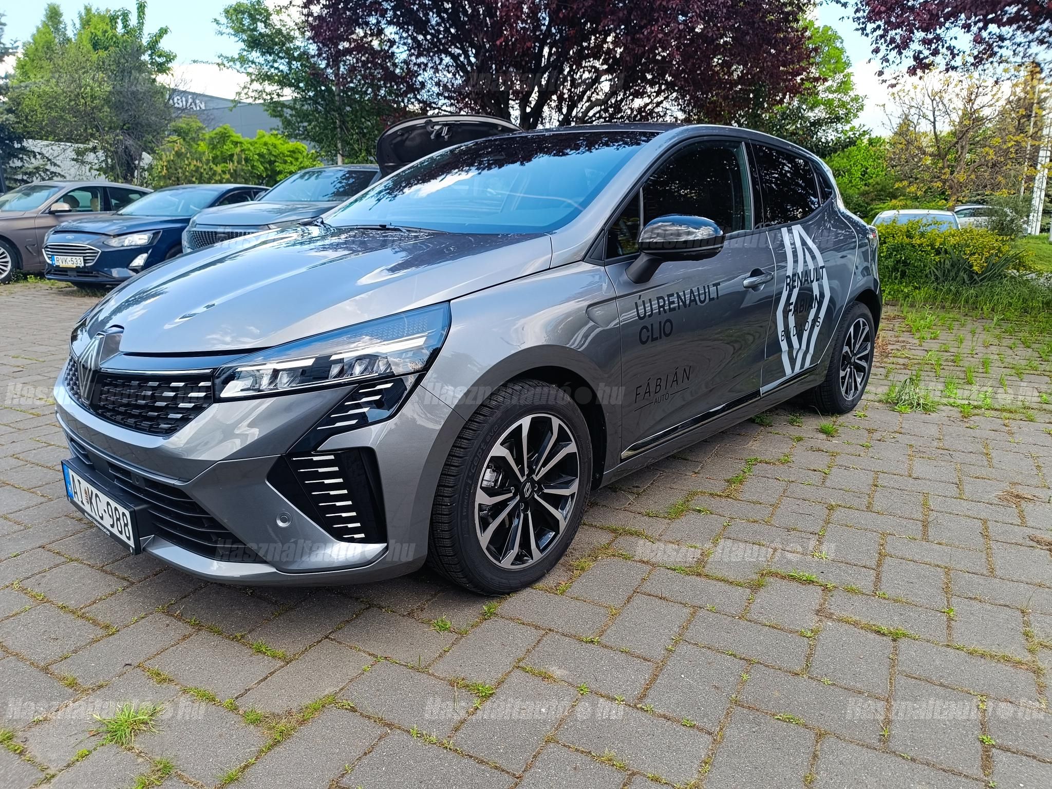 RENAULT CLIO