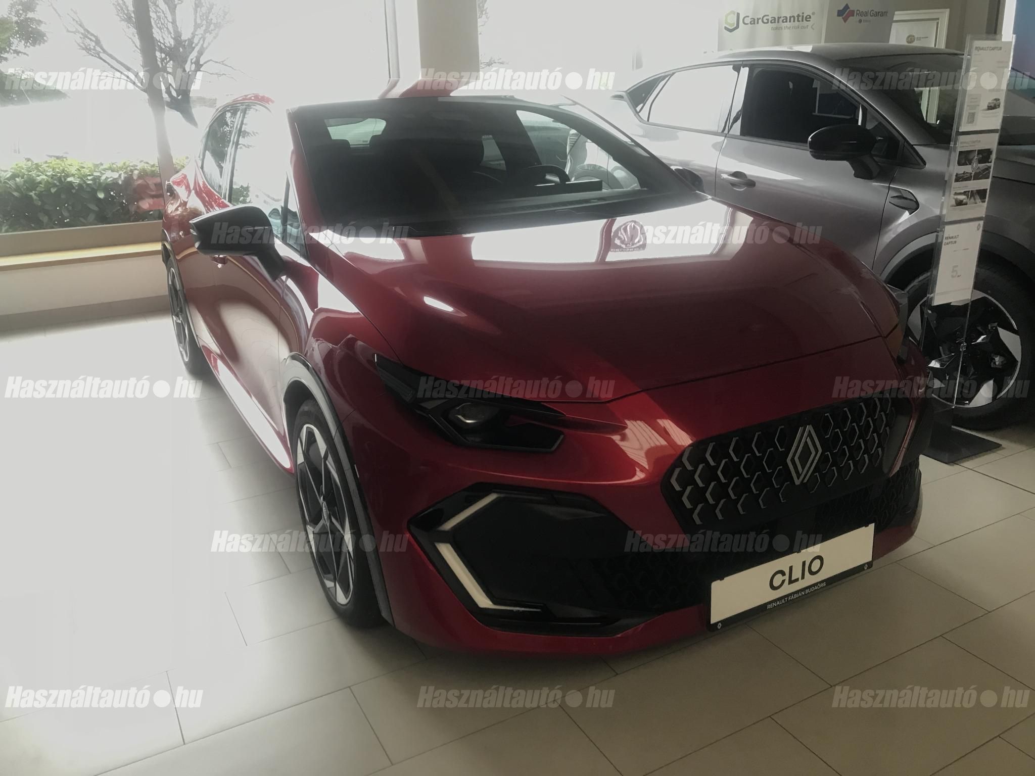 RENAULT CLIO
