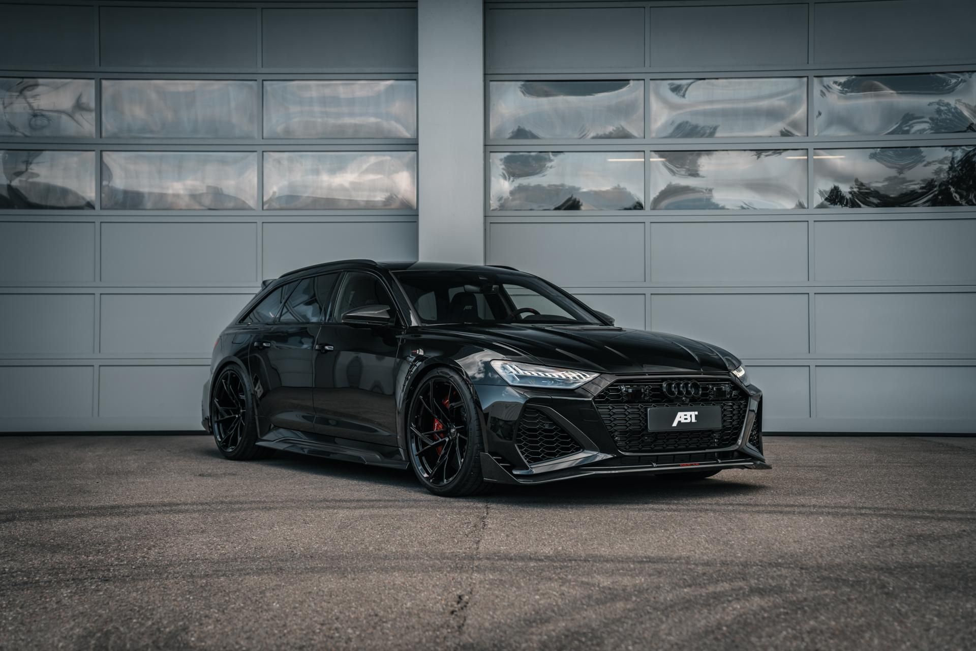 AUDI RS6 Avant TFSI quattro Tiptronic ABT RS6 Legacy Edition 1/200 Model 760 HP / 920 Nm