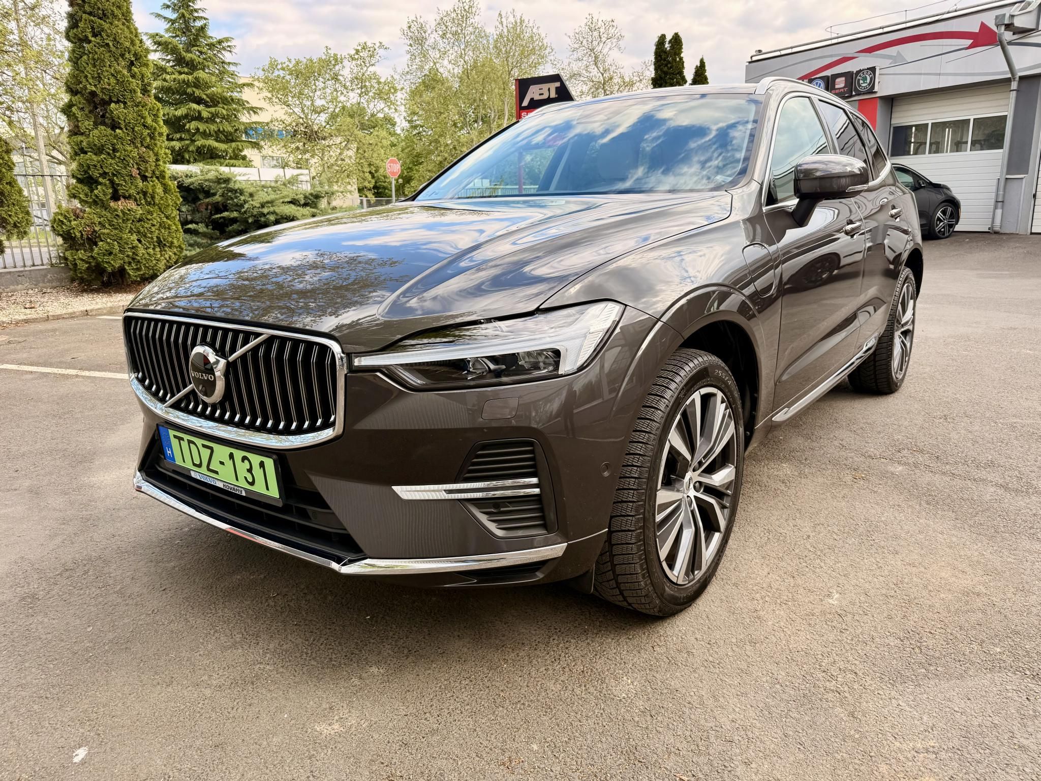 VOLVO XC60 2.0 [T6] Recharge R-Design AWD Geartronic MAGYAR ELSŐ TULAJDONOS.HYBRID KAMERA.LED.NAVI.HARMAN 