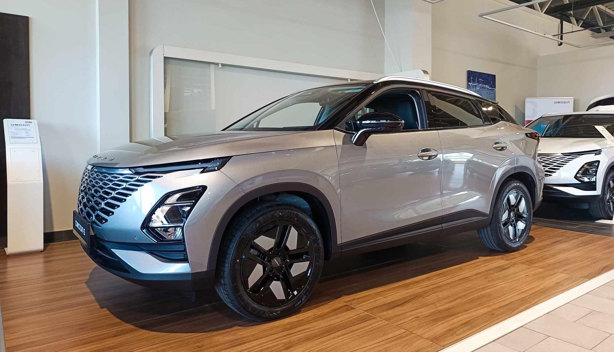 OMODA OMODA 5 1.6 TGDI Premium DCT BEVEZETŐ ÁRON! 7év vagy 1.000.000km motorgarancia!!! KÉSZLETEN!