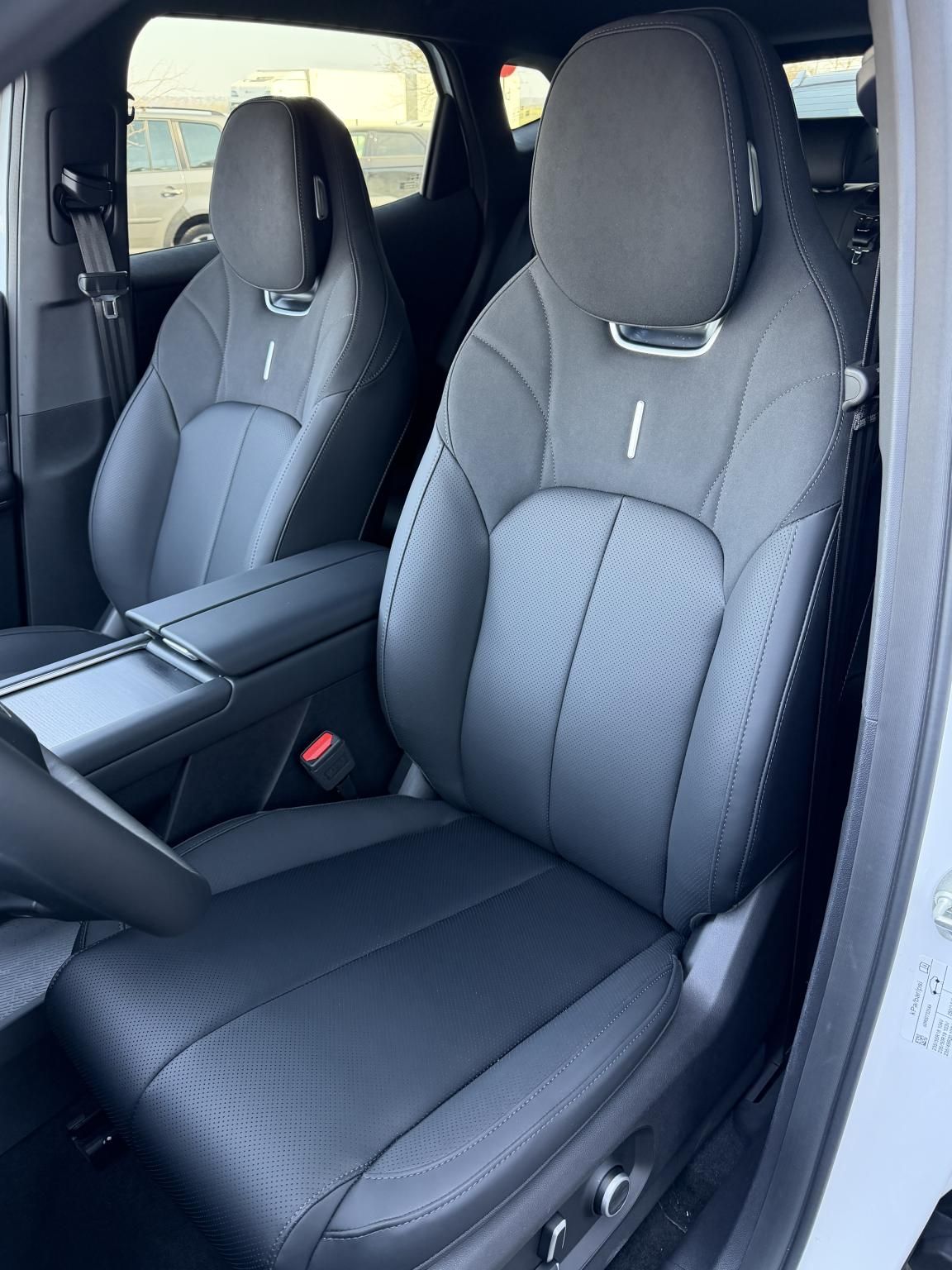 OMODA OMODA 7 1.5 TGDI PHEV Exclusive DHT 7 ÉV 150.000 km alap garancia és 1.000.000 km motorgarancia! - 10. kép