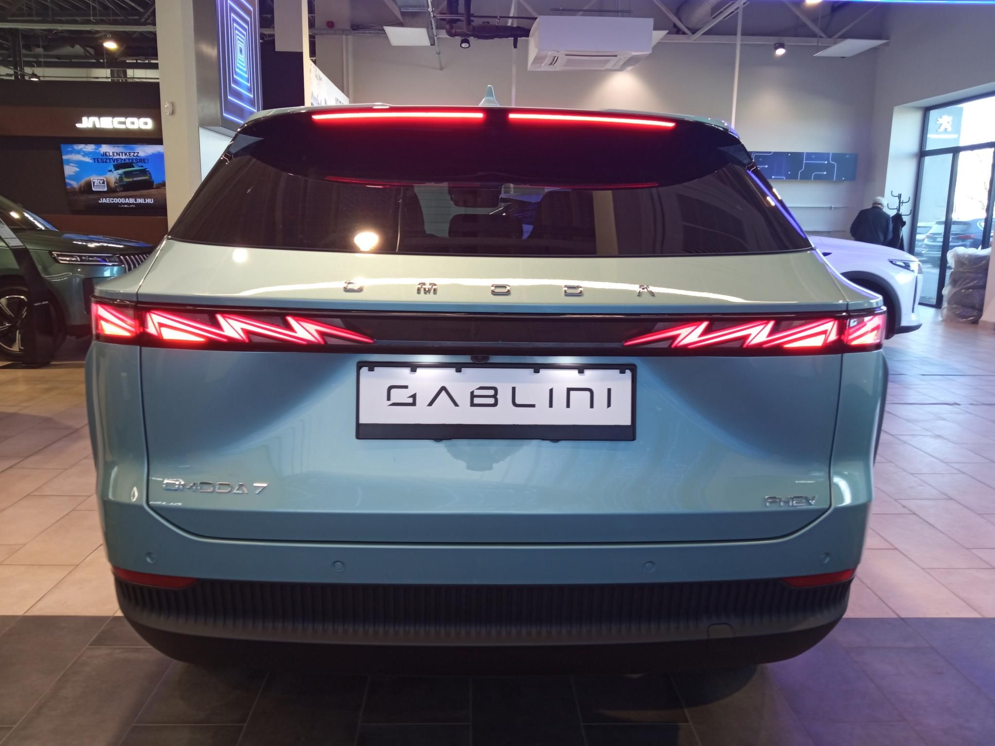 OMODA OMODA 7 1.5 TGDI PHEV Exclusive DHT Készletről! Akár 1.99 %-os finanszírozás! Több színben! - 5. kép