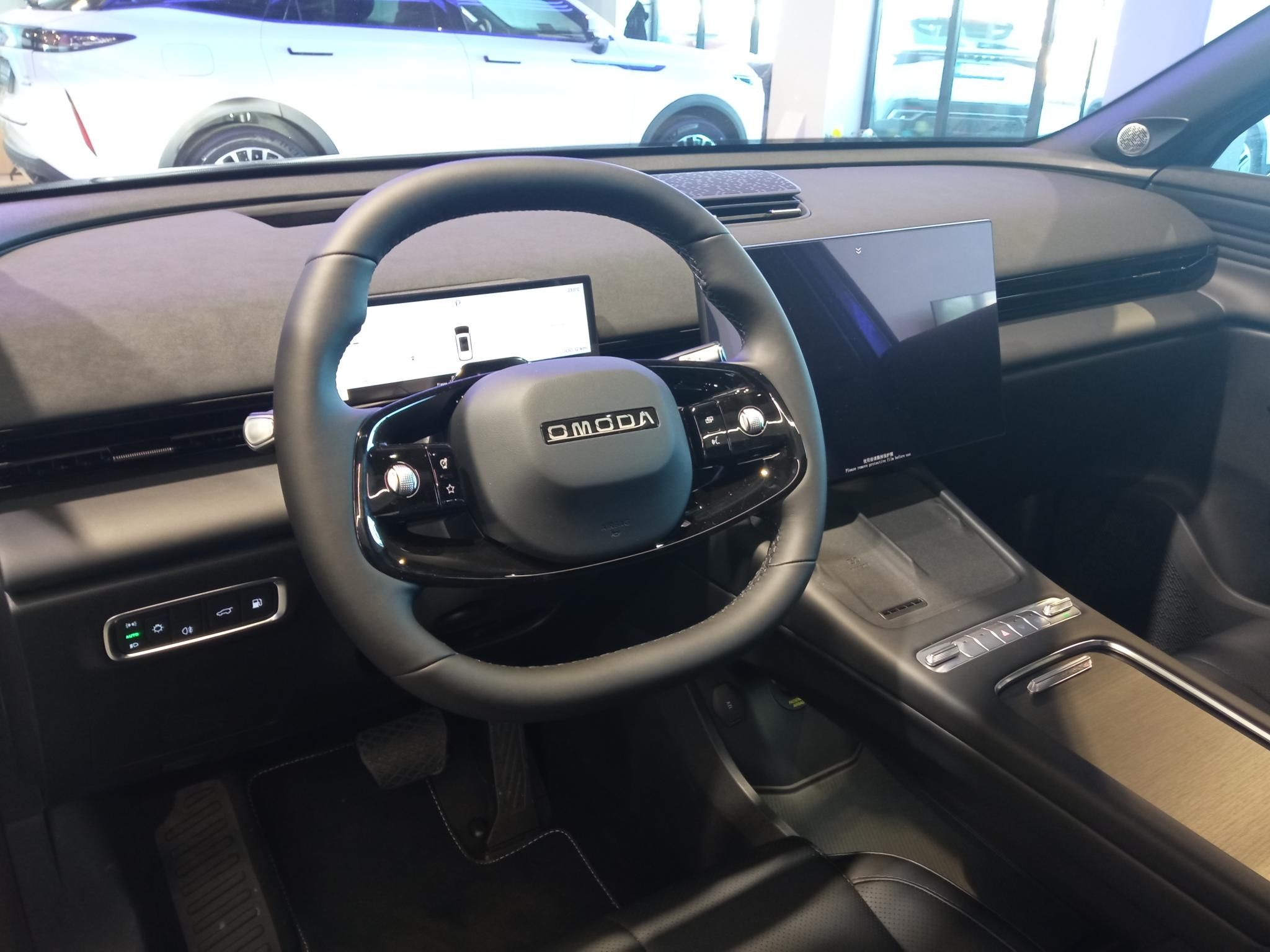 OMODA OMODA 7 1.5 TGDI PHEV Exclusive DHT Készletről! Akár 1.99 %-os finanszírozás! Több színben! - 8. kép